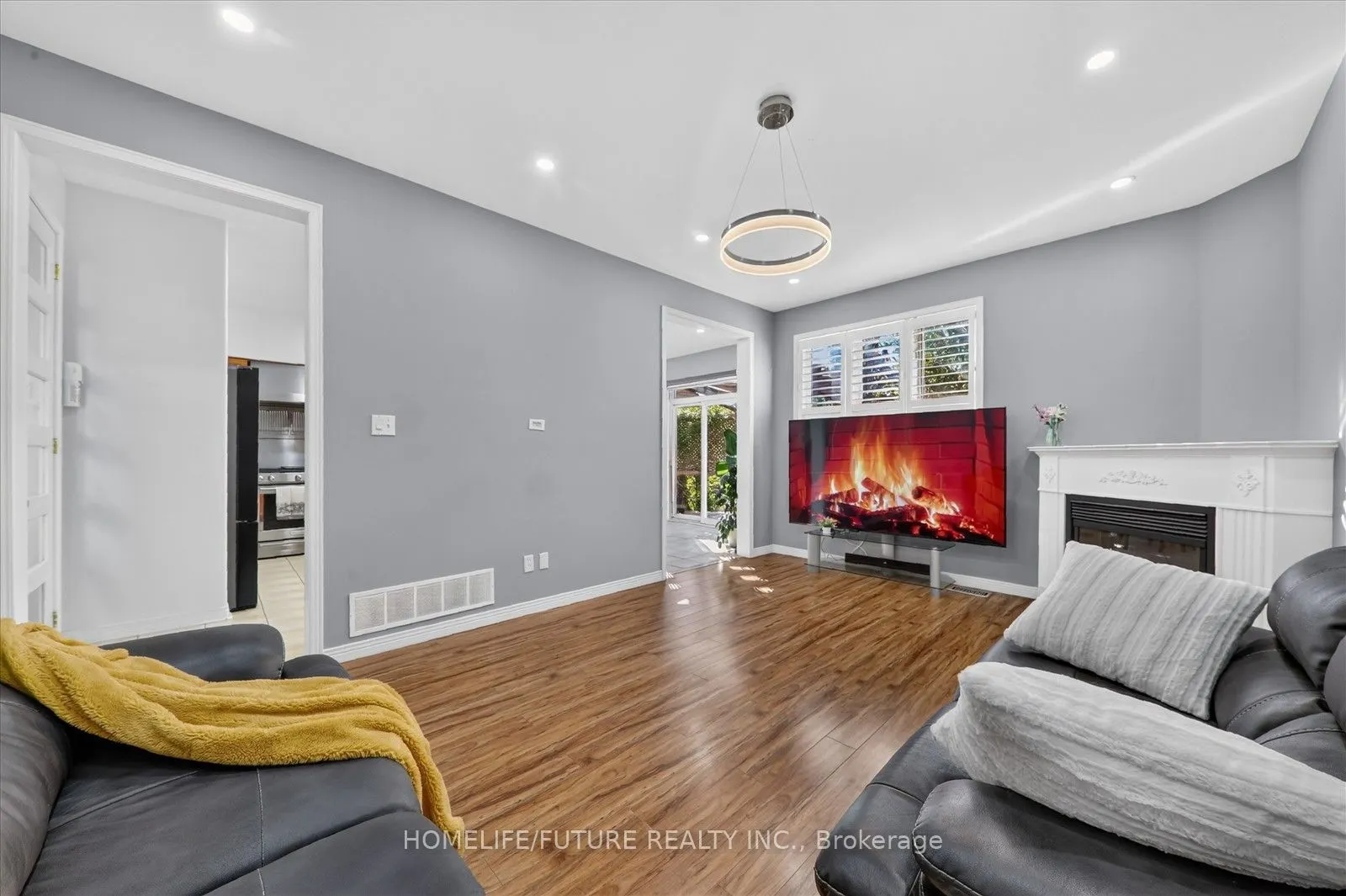 24 Medley Crescent