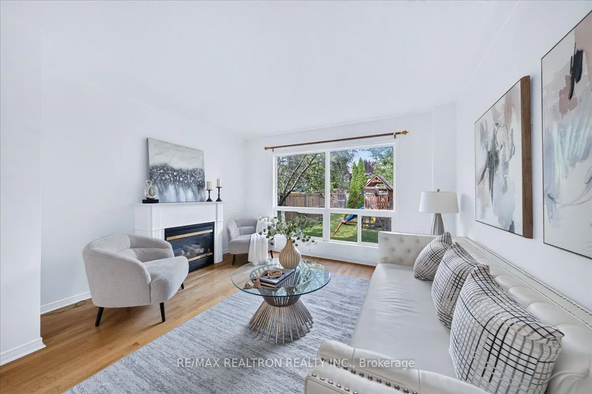 106 Lowther Avenue