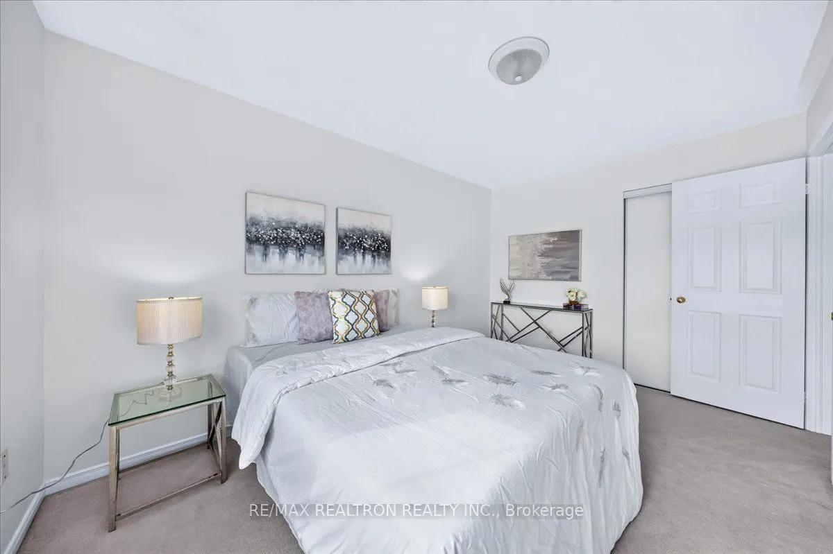 106 Lowther Avenue