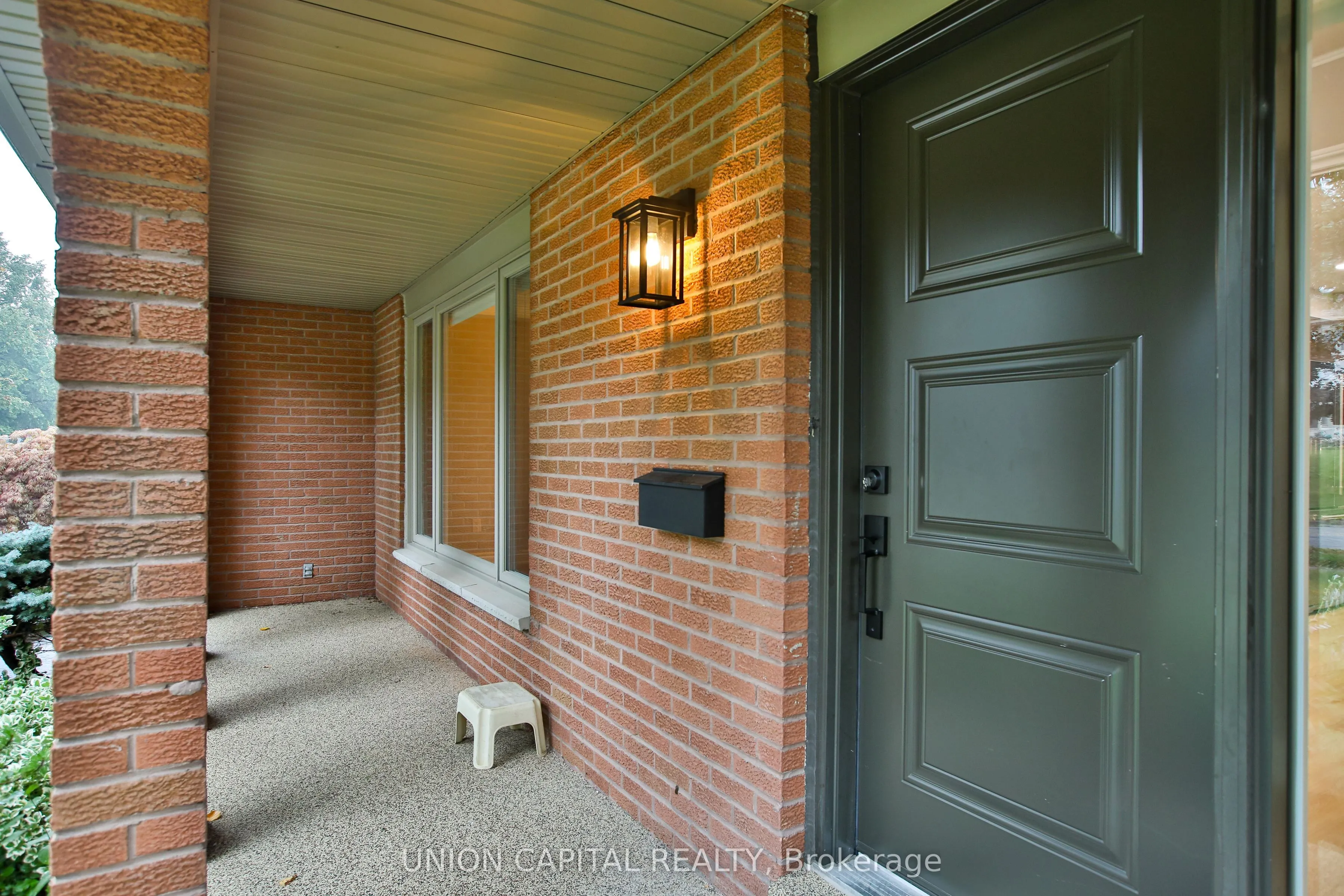 131 Romfield Circuit #Upper