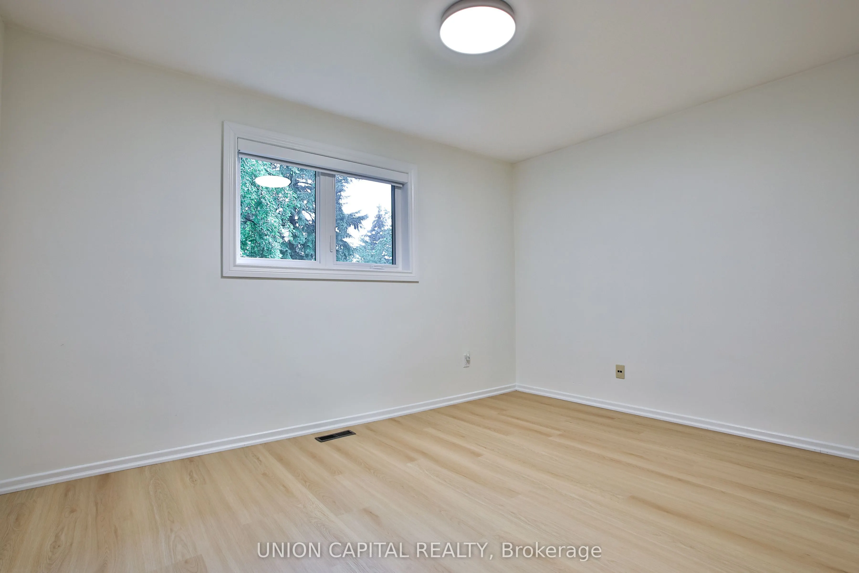 131 Romfield Circuit #Upper