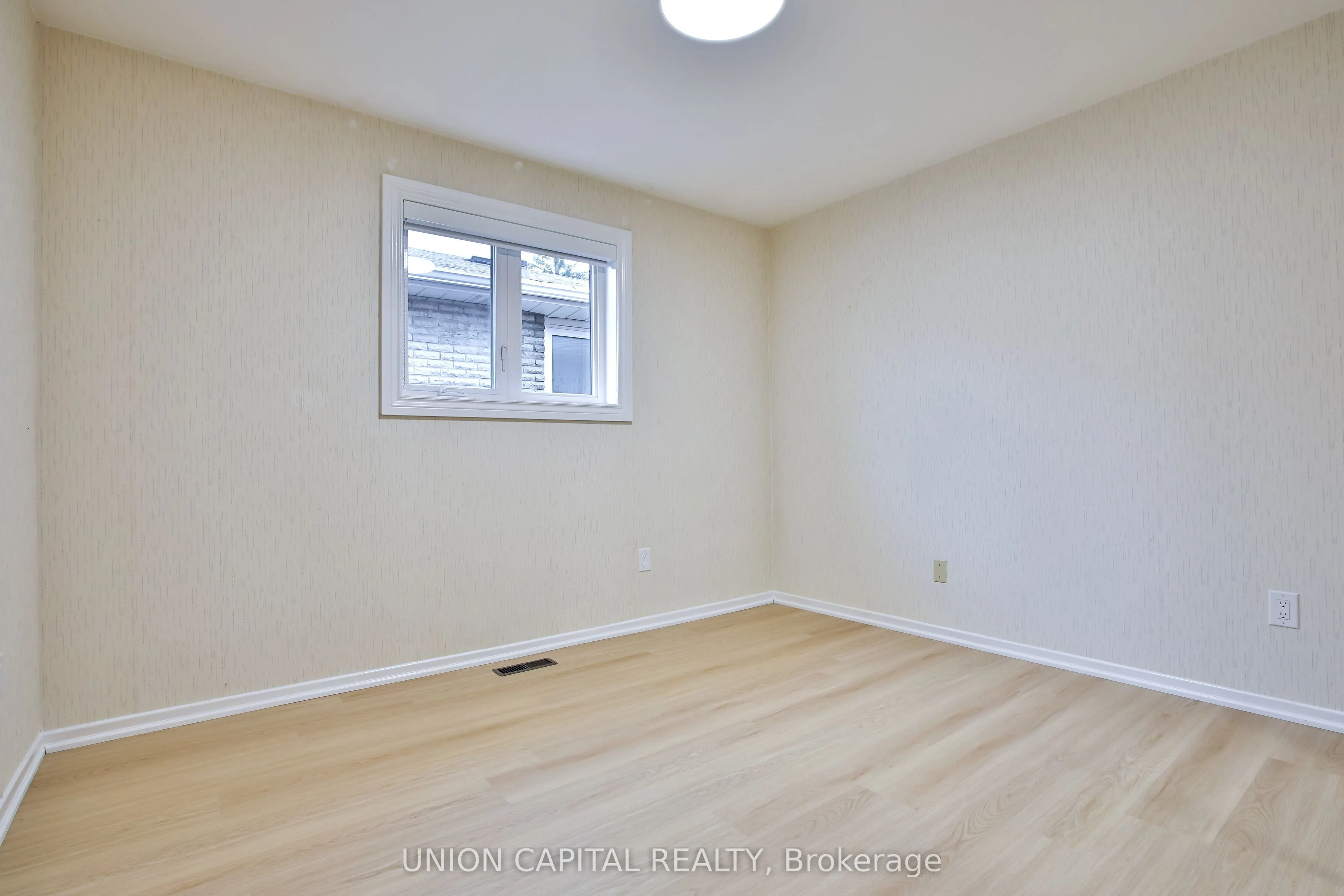 131 Romfield Circuit #Upper