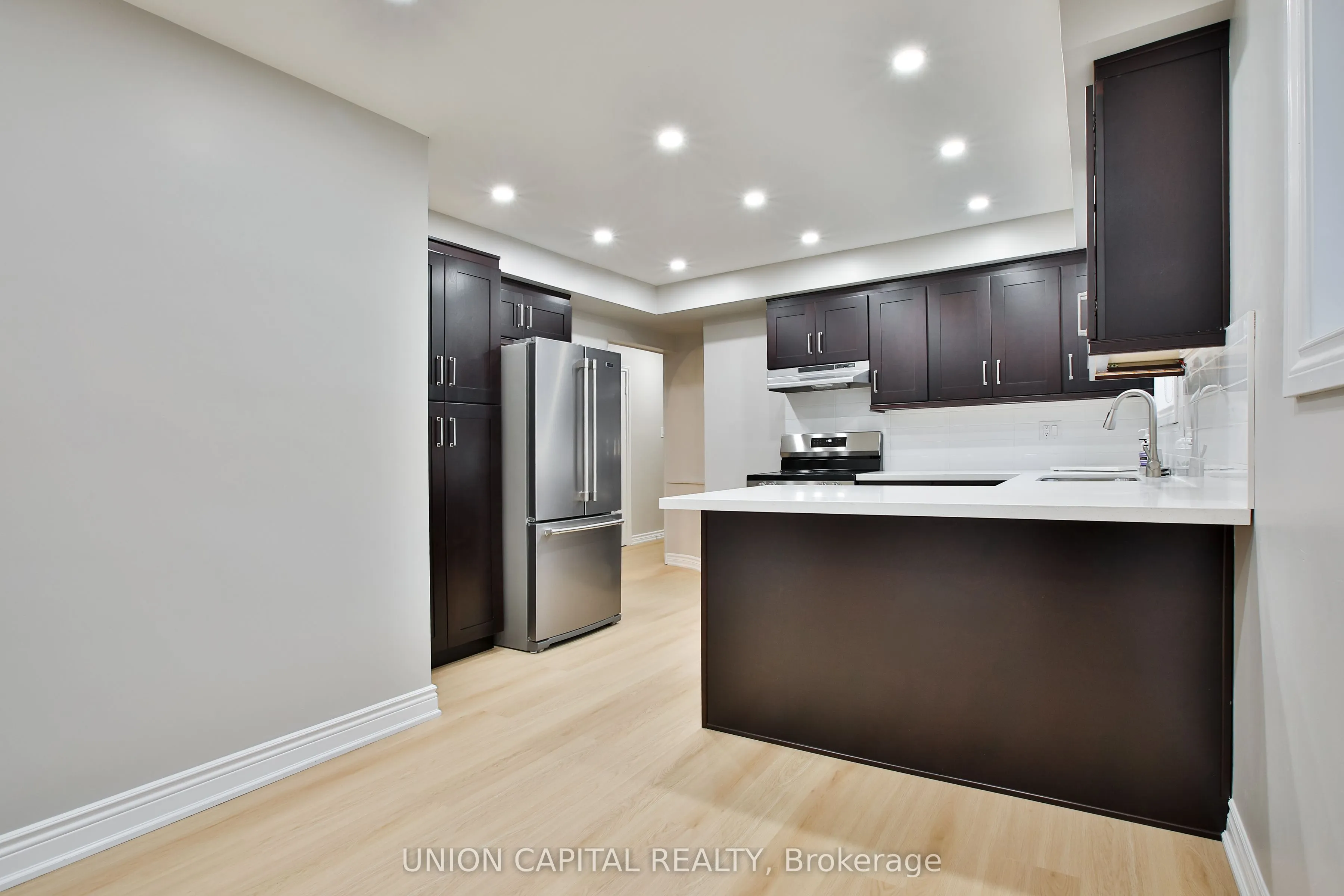 131 Romfield Circuit #Upper