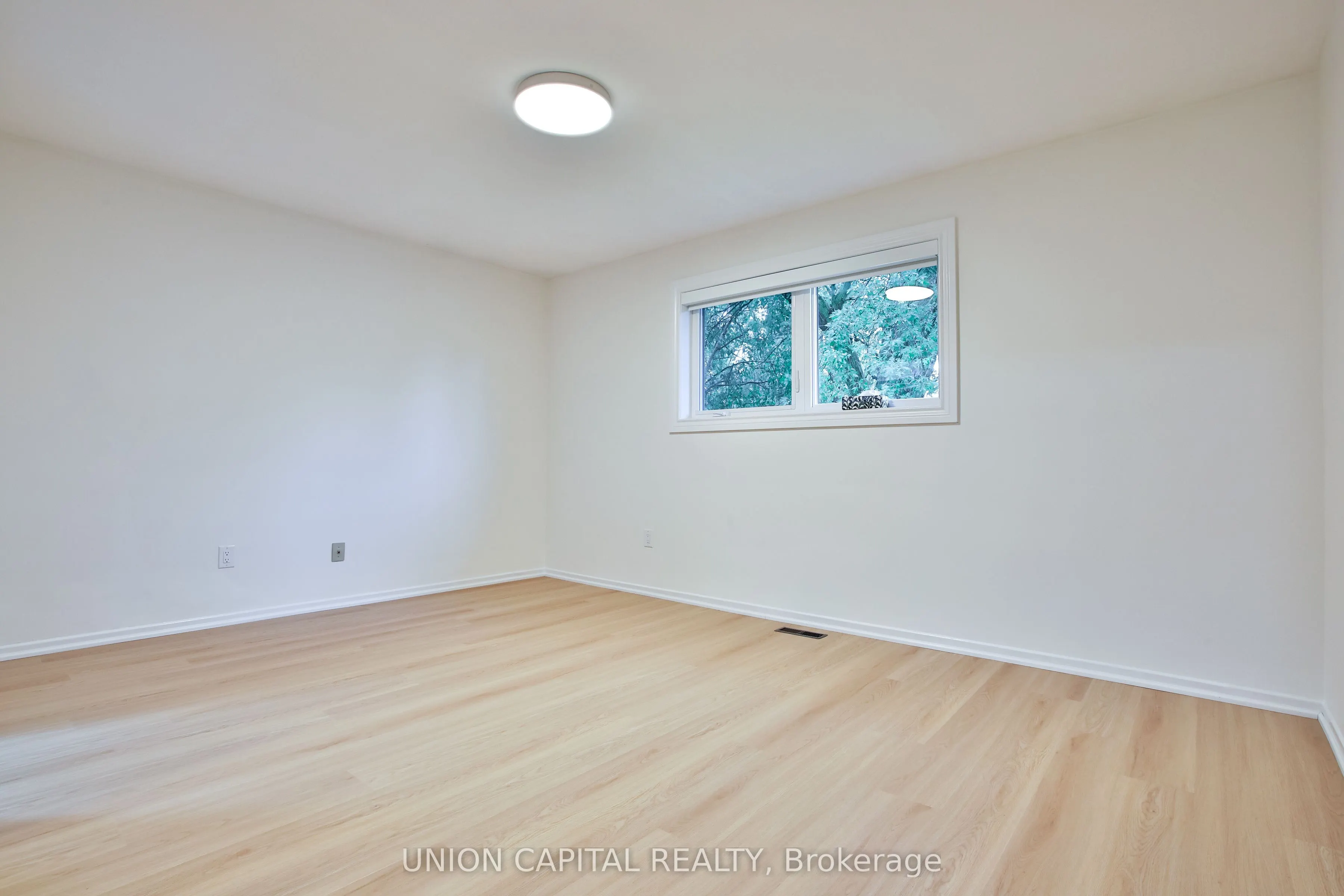 131 Romfield Circuit #Upper