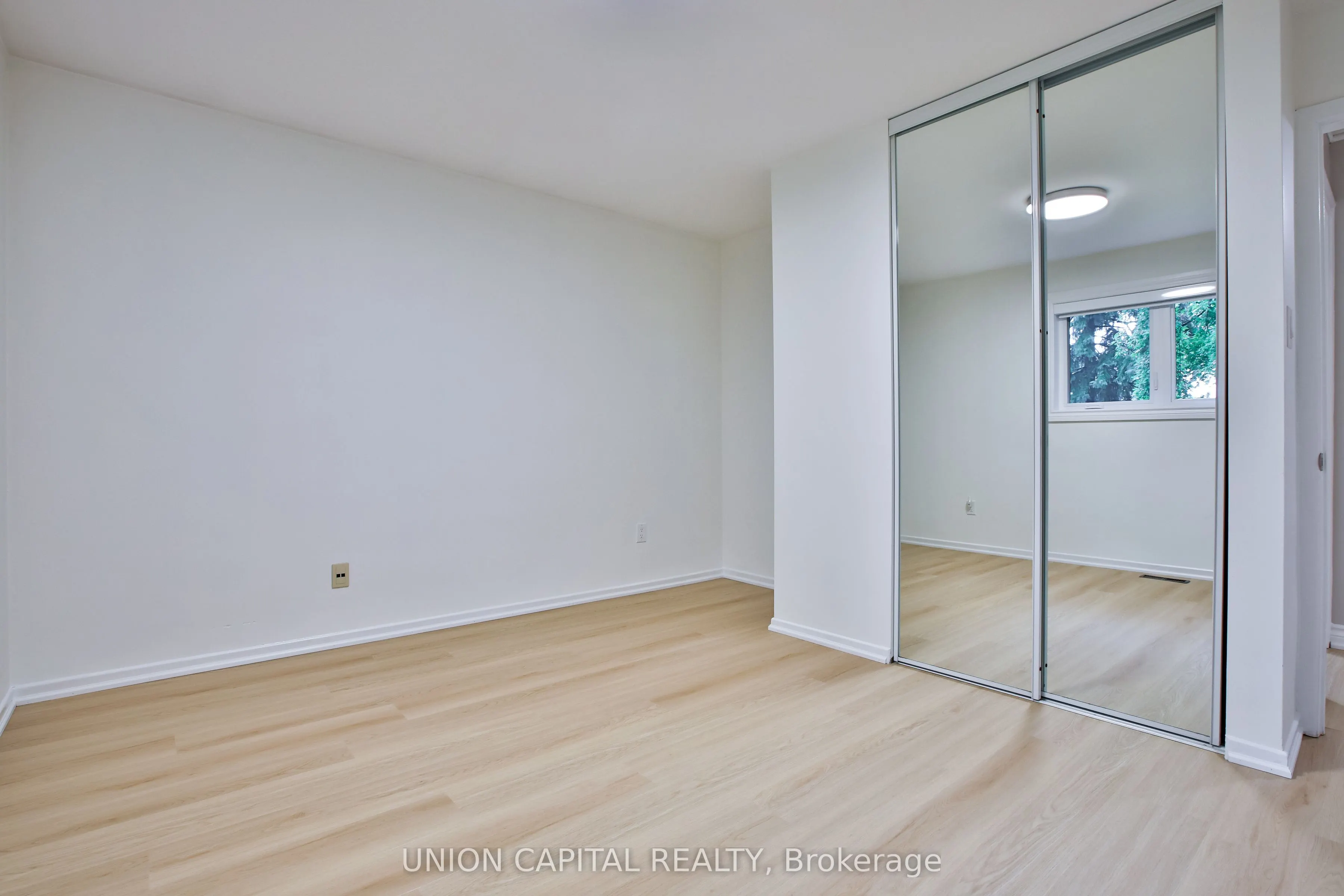 131 Romfield Circuit #Upper
