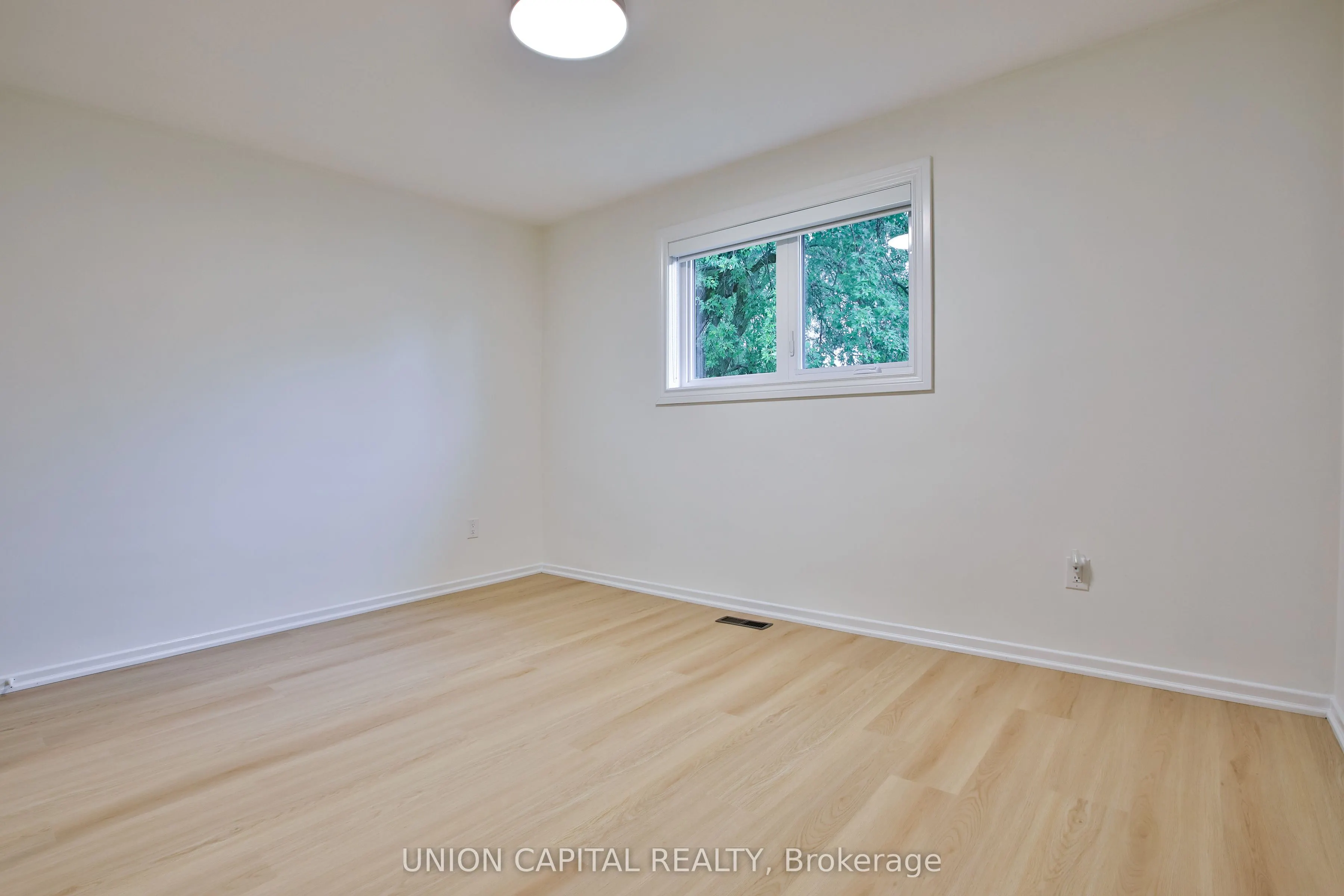 131 Romfield Circuit #Upper