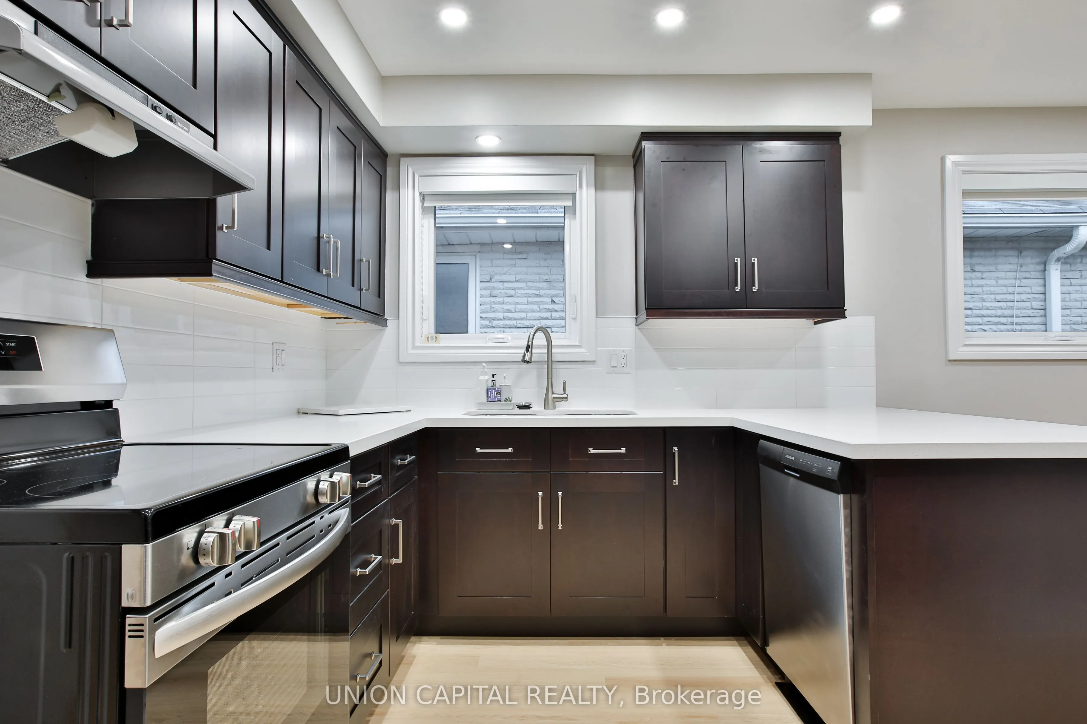 131 Romfield Circuit #Upper