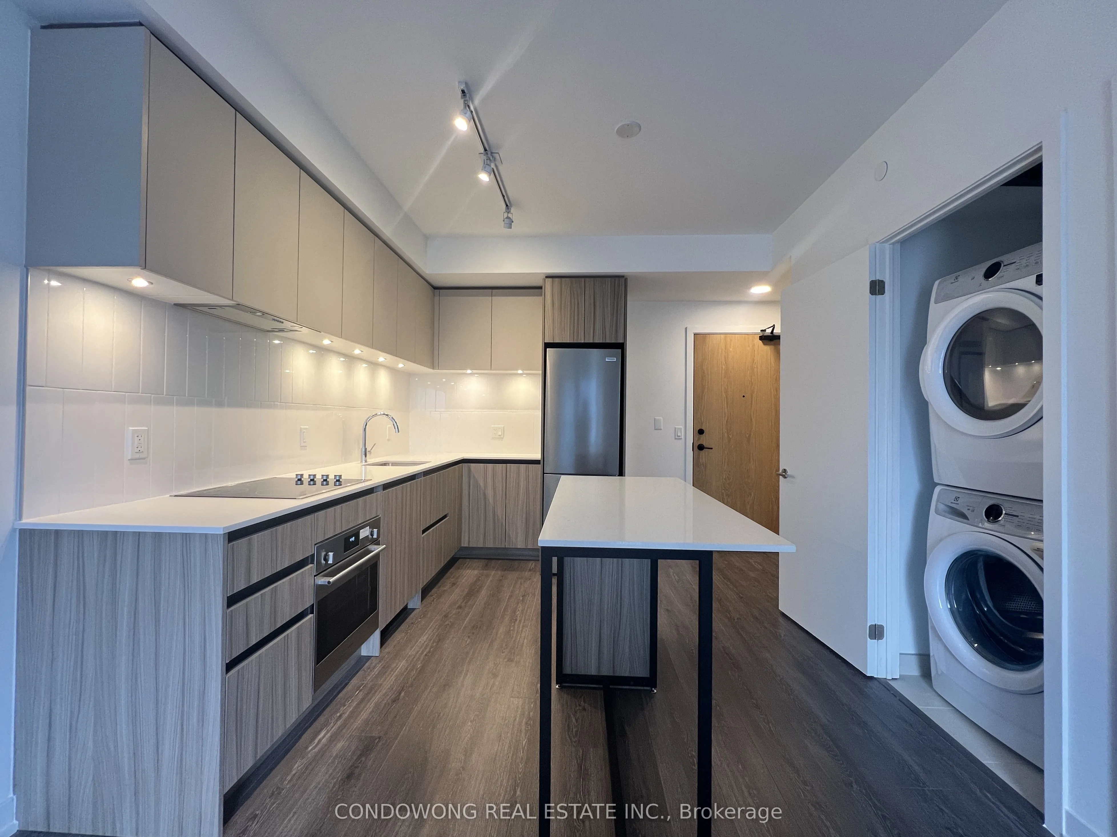 7950 Bathurst Street #518