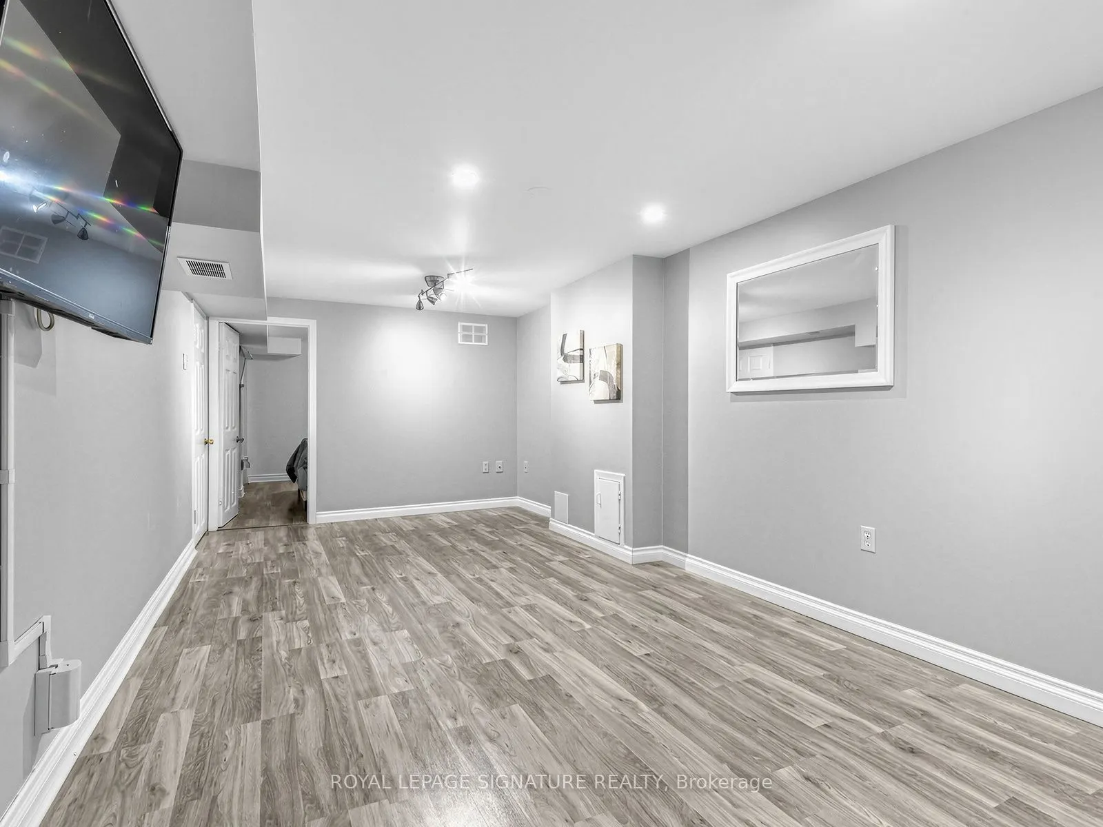 12 Strathmore Drive