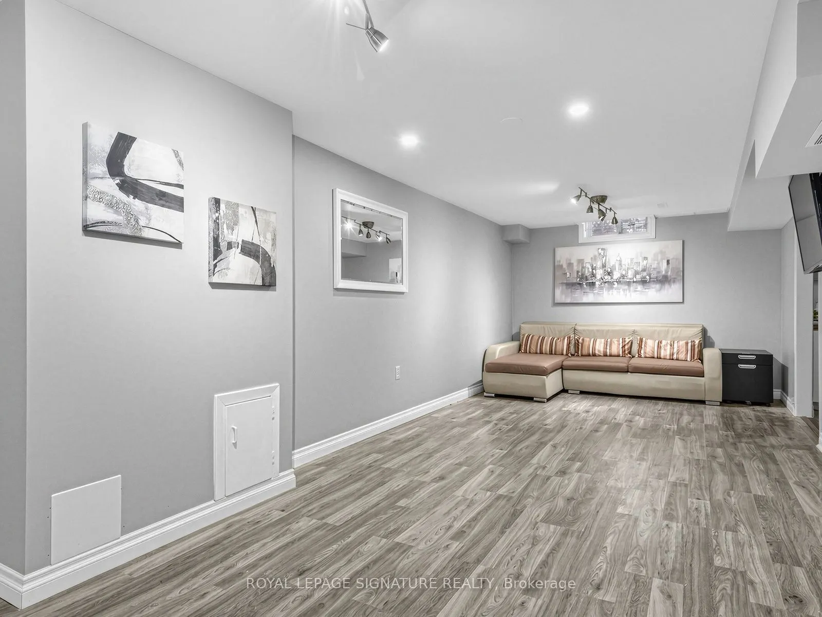 12 Strathmore Drive
