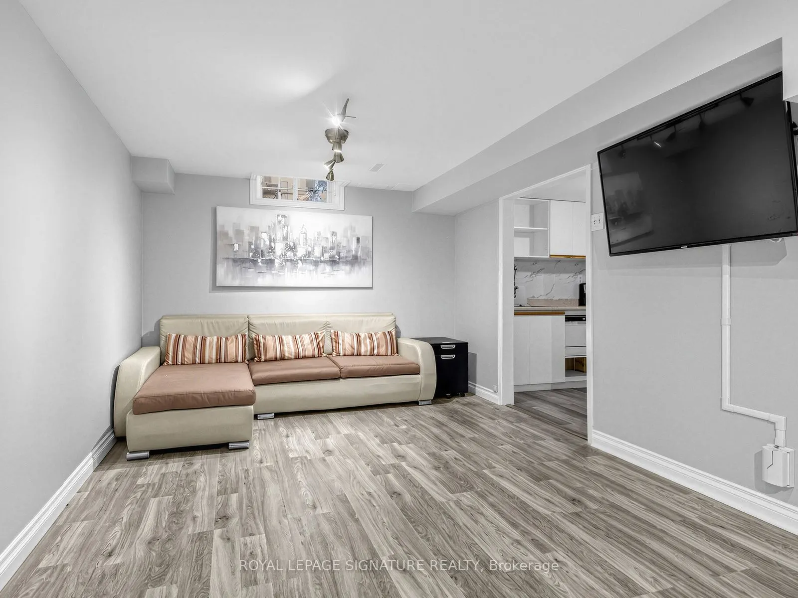 12 Strathmore Drive