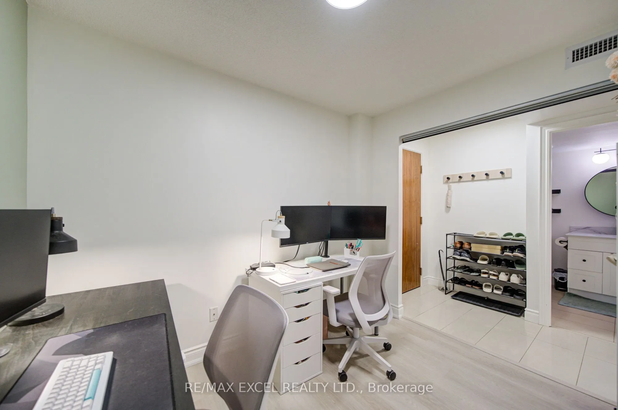 37 Galleria Parkway #202