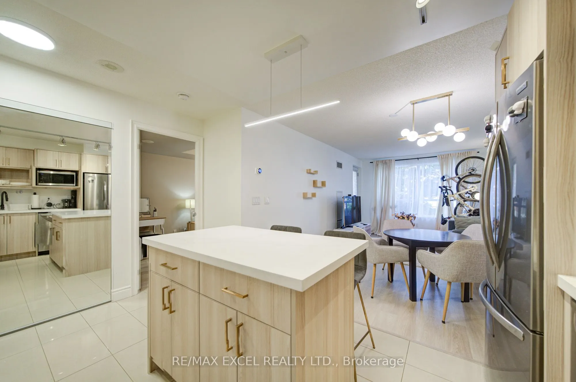 37 Galleria Parkway #202