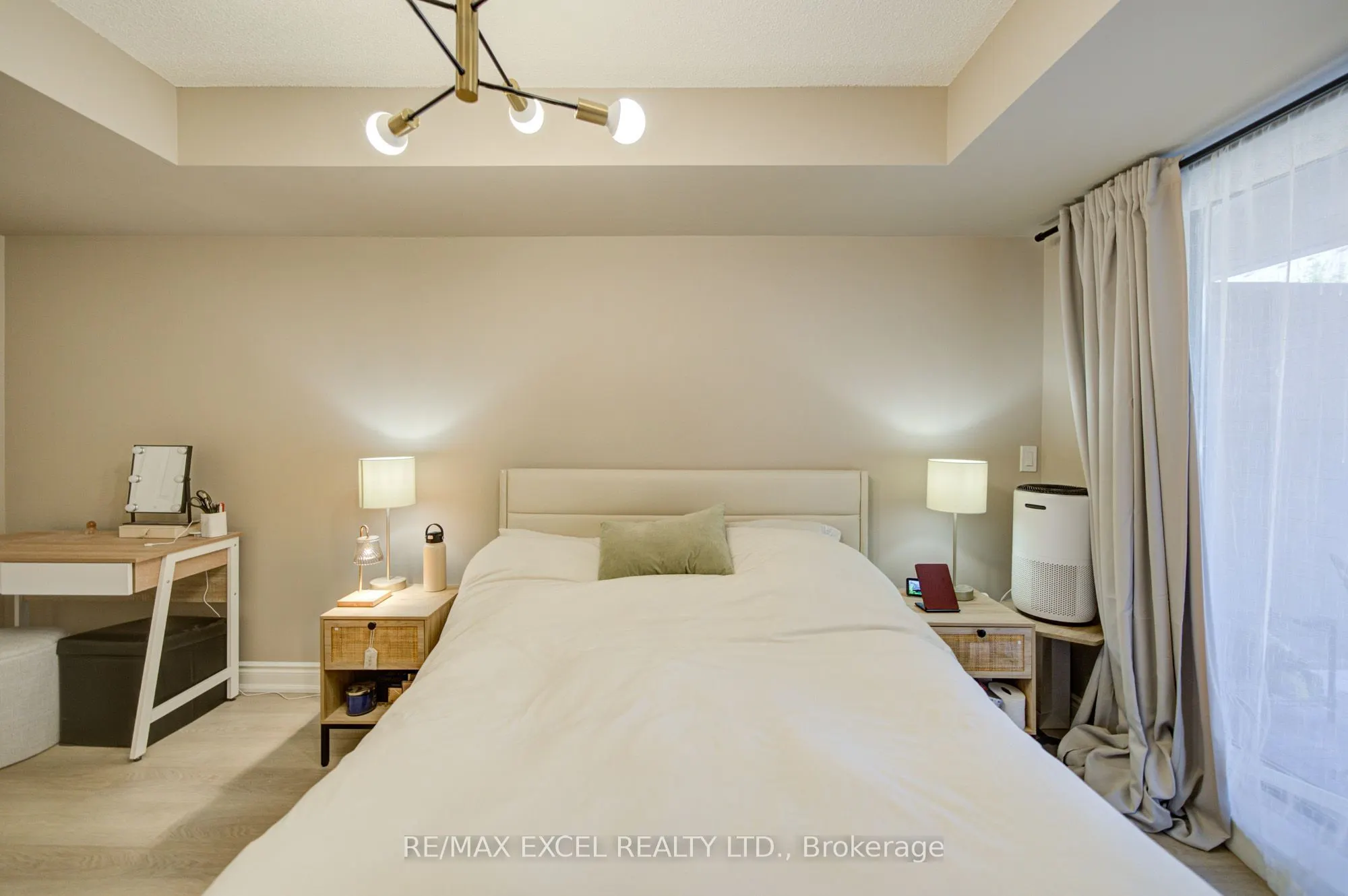 37 Galleria Parkway #202