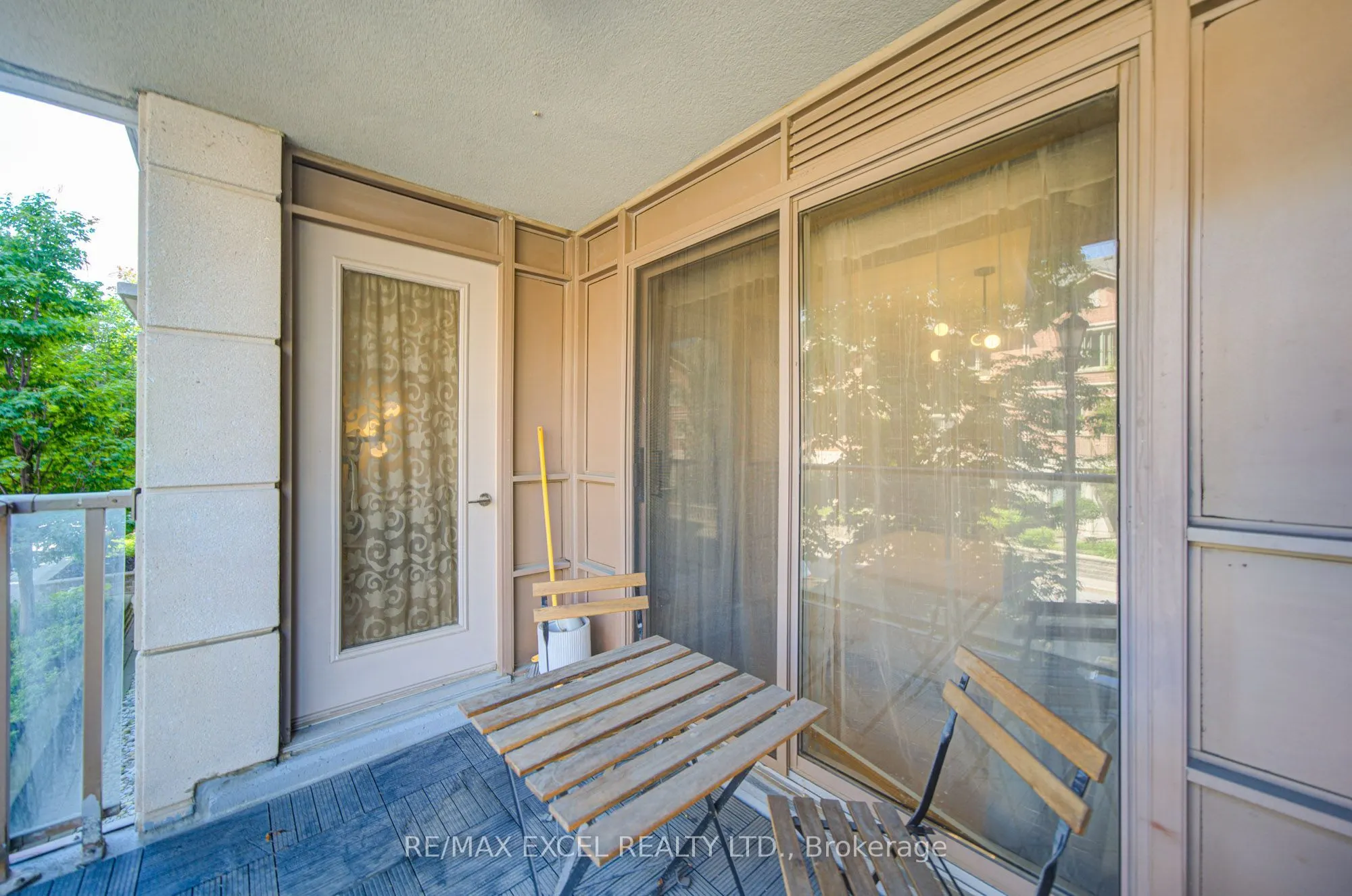 37 Galleria Parkway #202