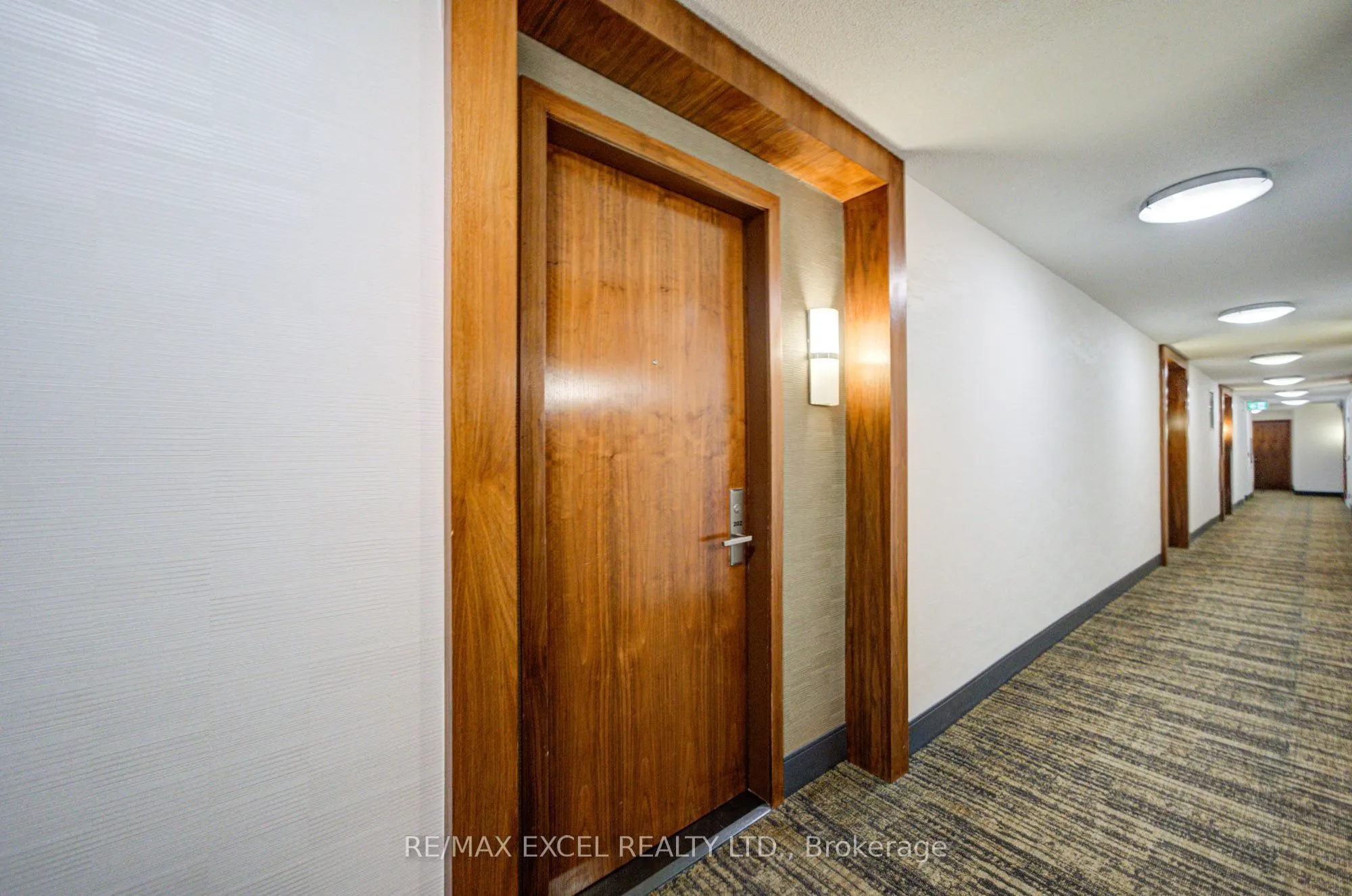 37 Galleria Parkway #202