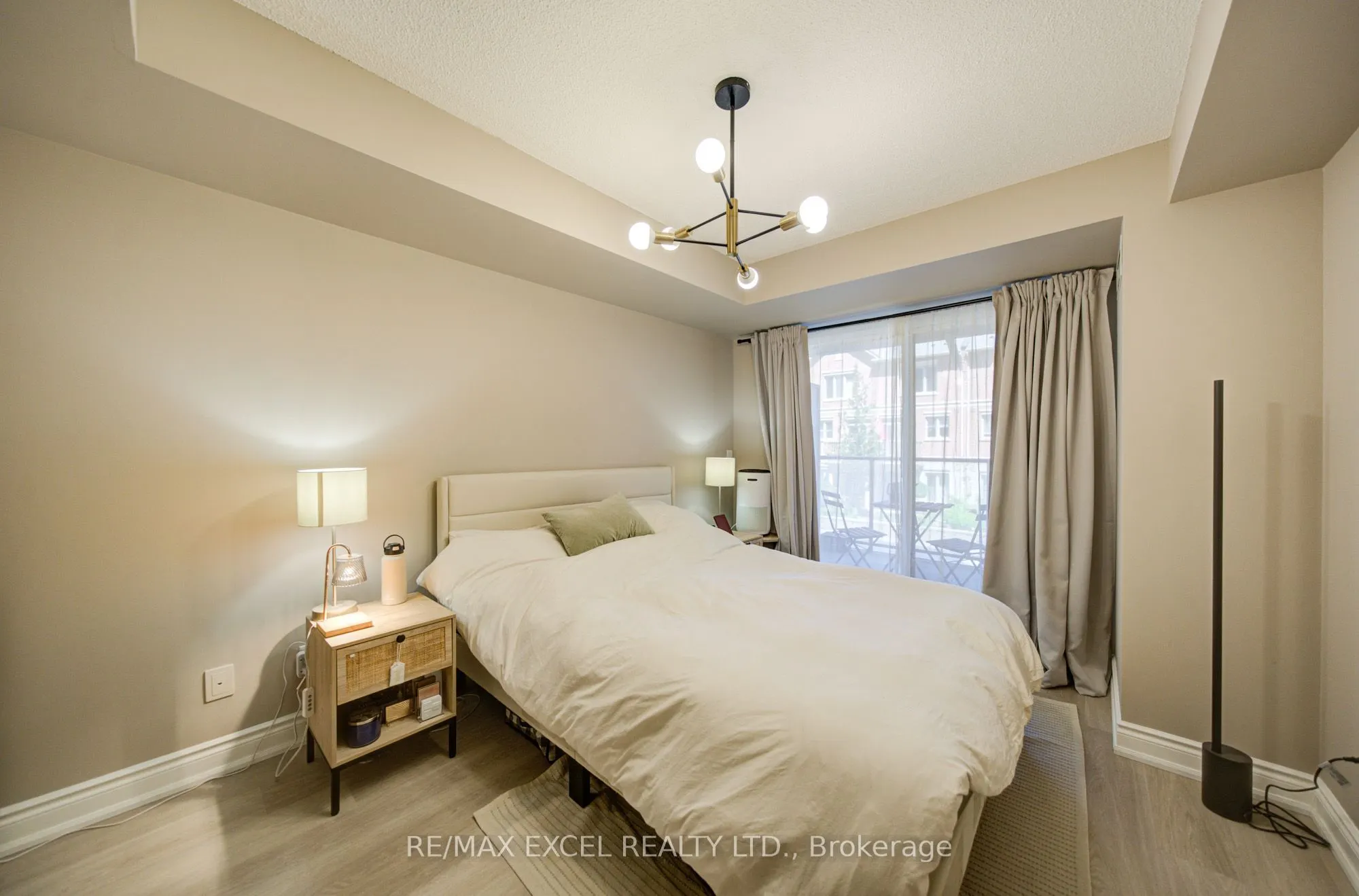 37 Galleria Parkway #202