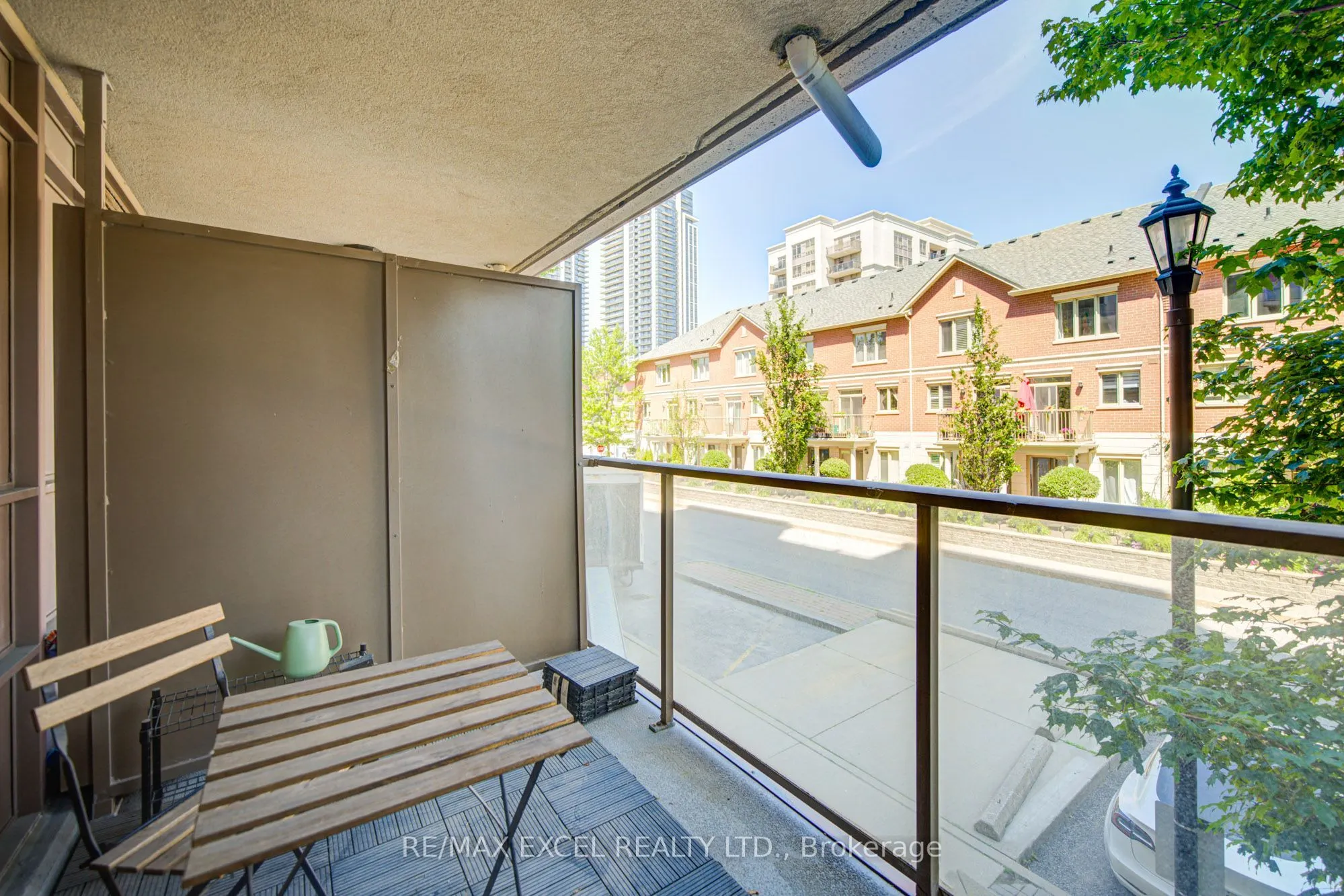 37 Galleria Parkway #202