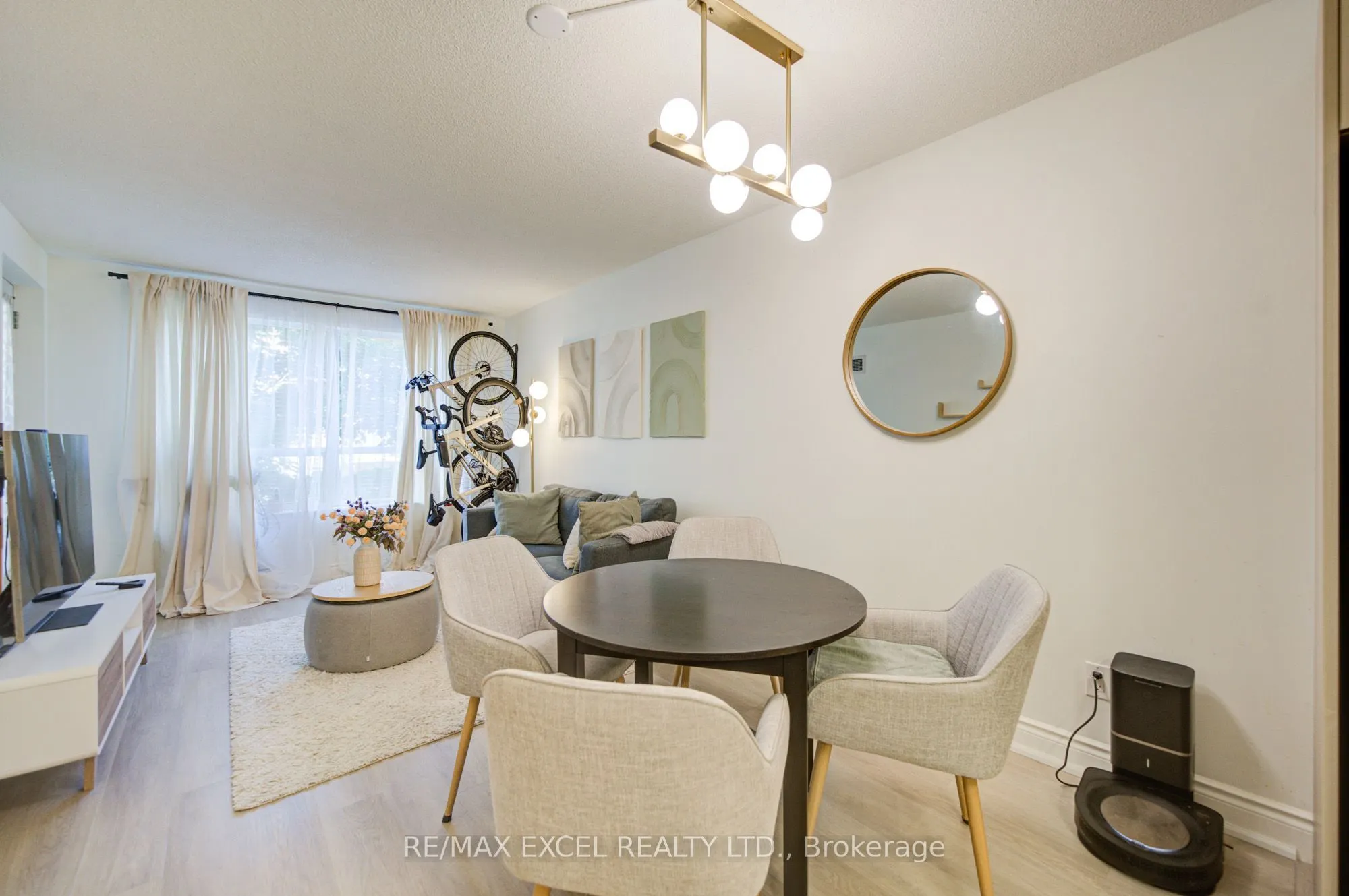 37 Galleria Parkway #202