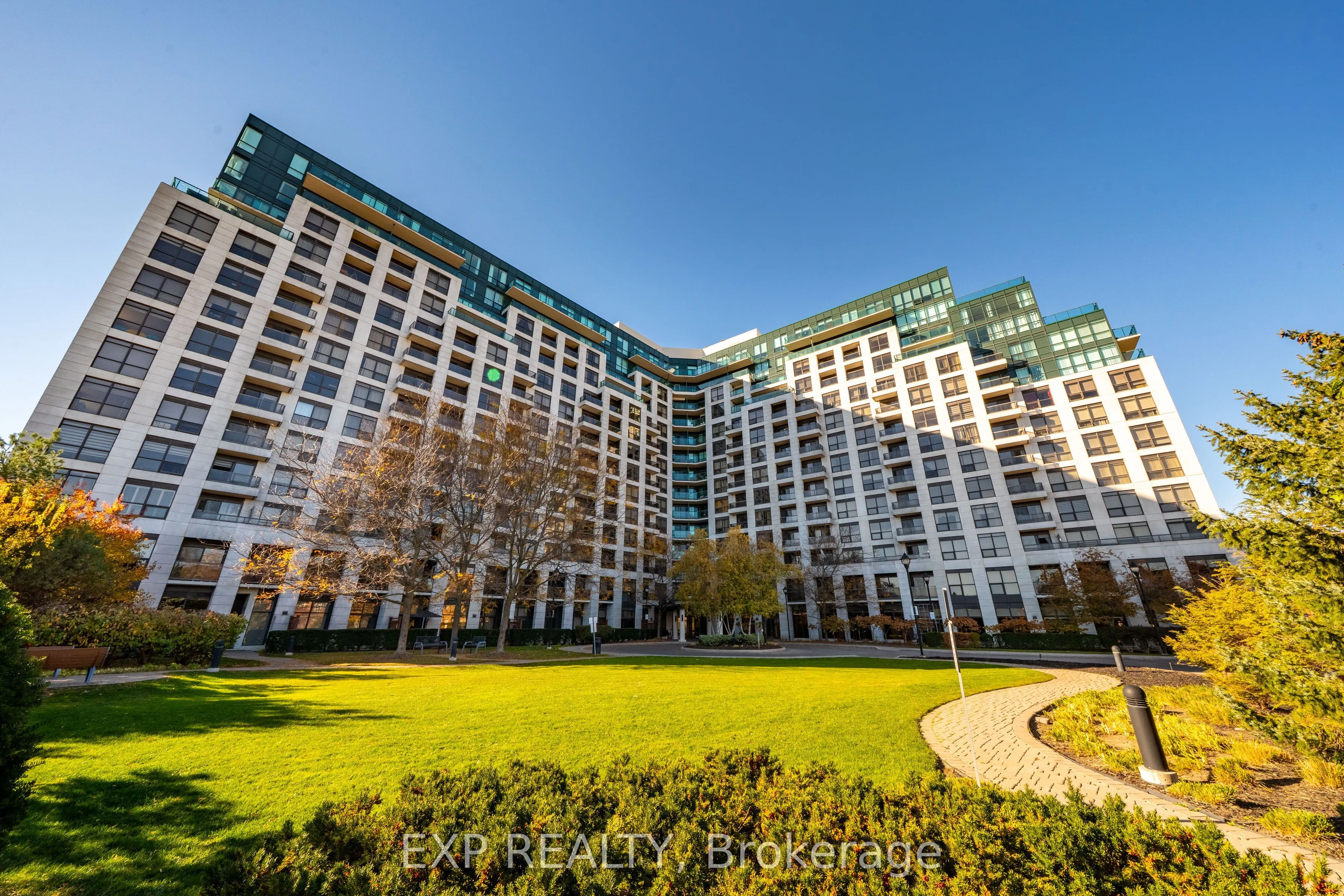 18 Harding Boulevard W #427