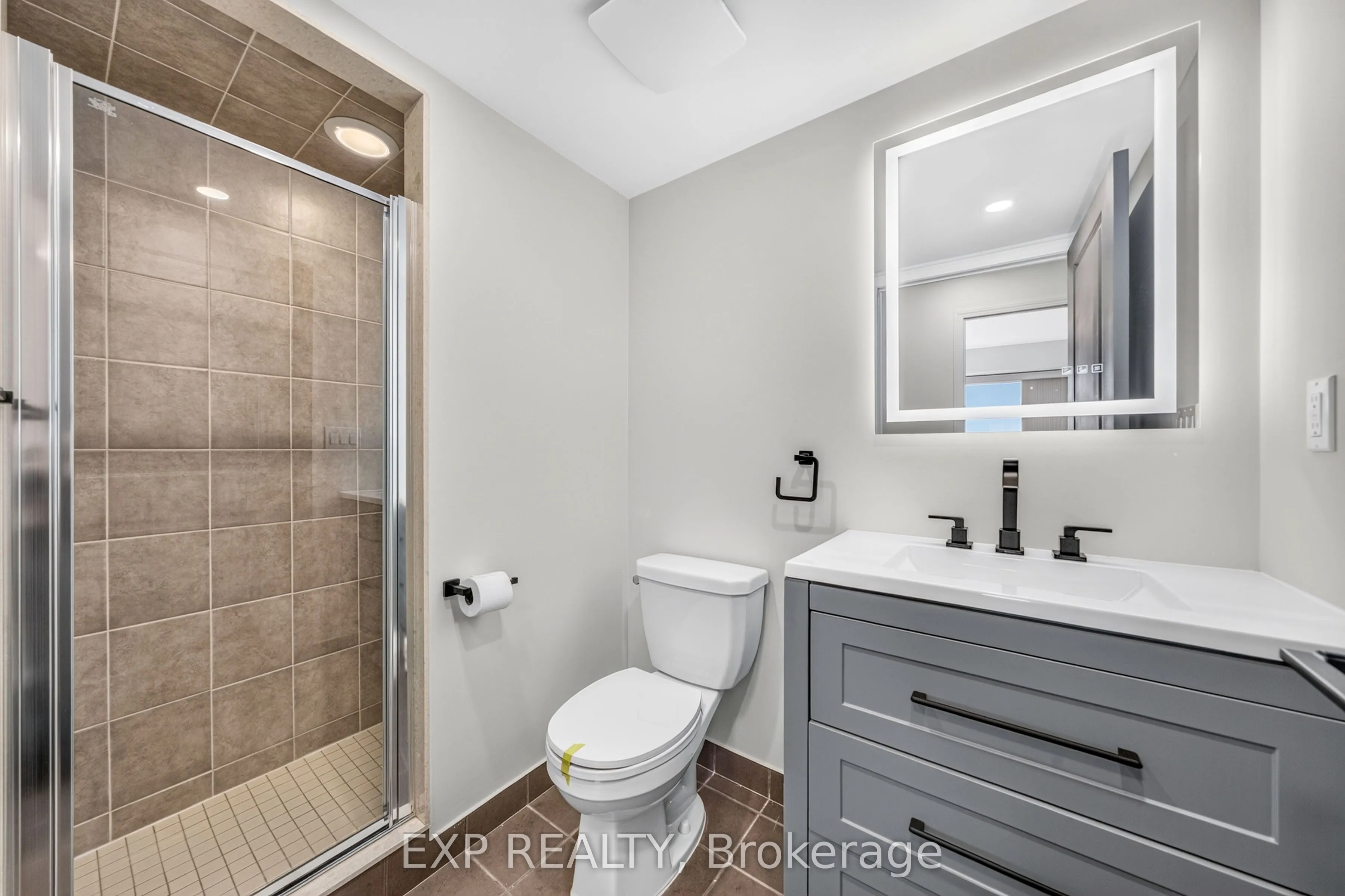 18 Harding Boulevard W #427