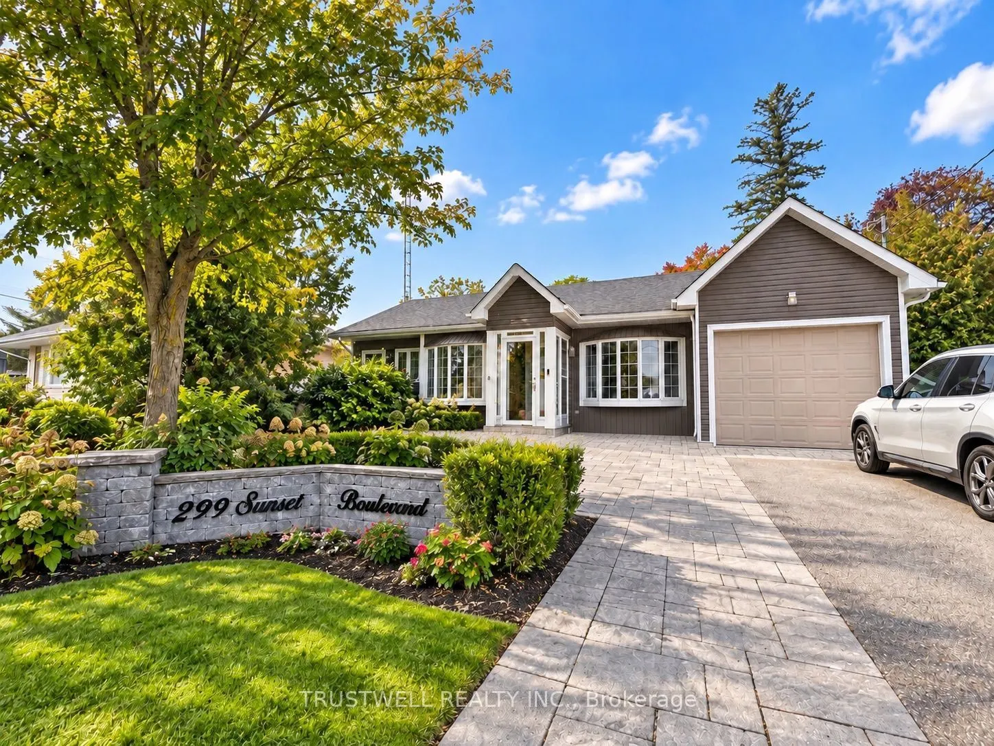 299 Sunset Boulevard