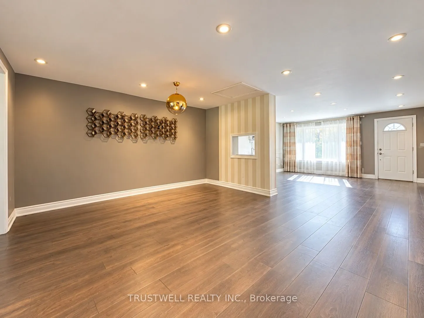 299 Sunset Boulevard