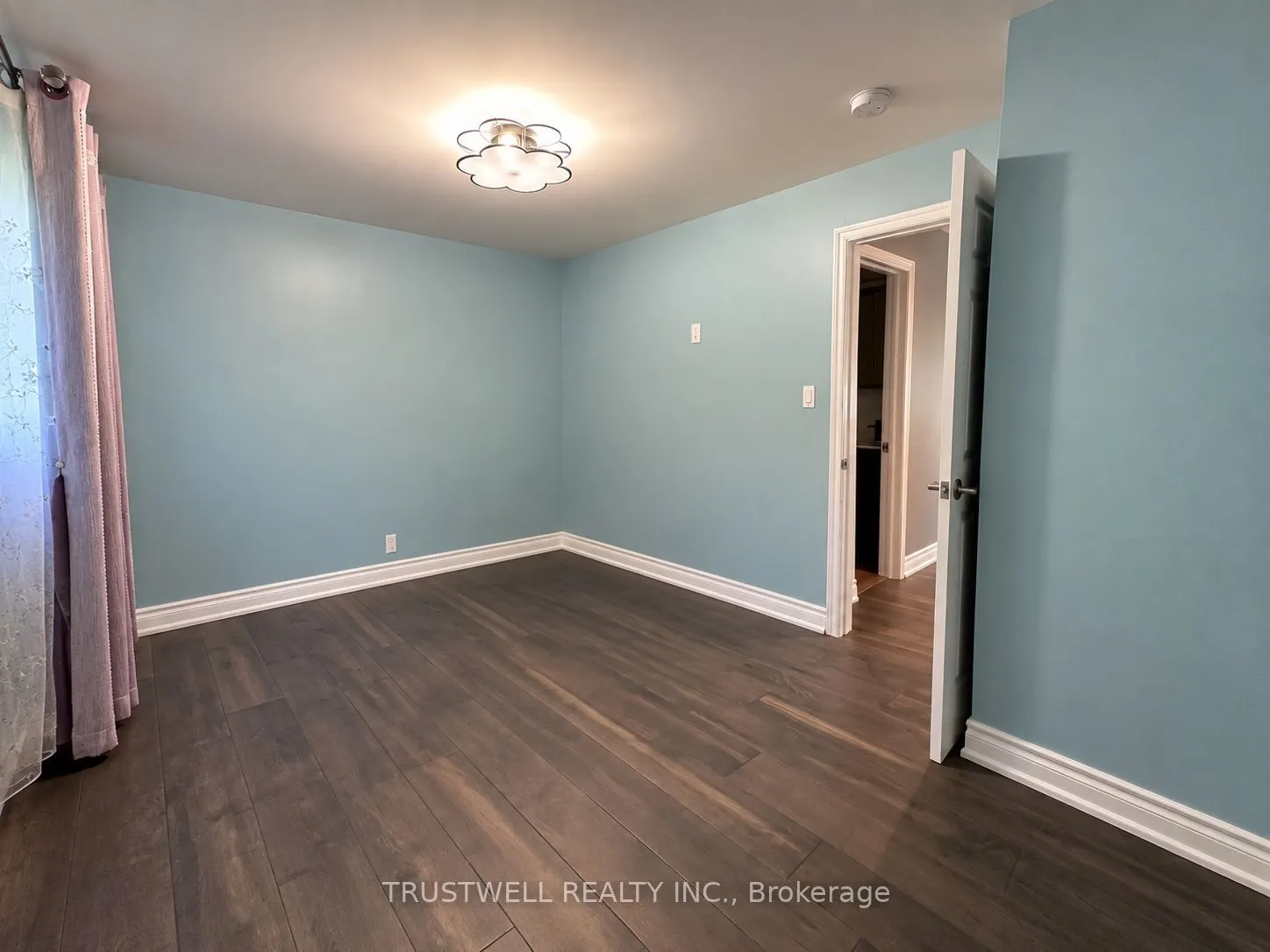 299 Sunset Boulevard