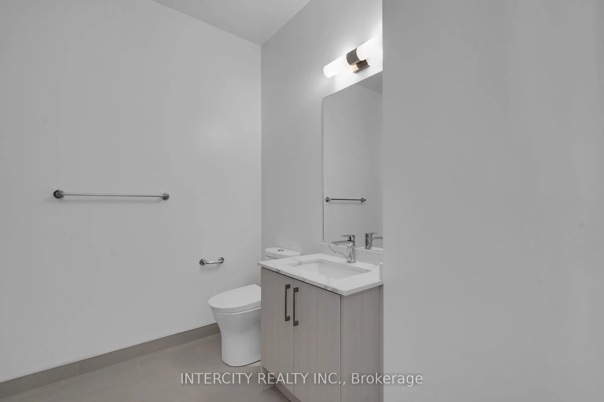2075 King Road #110