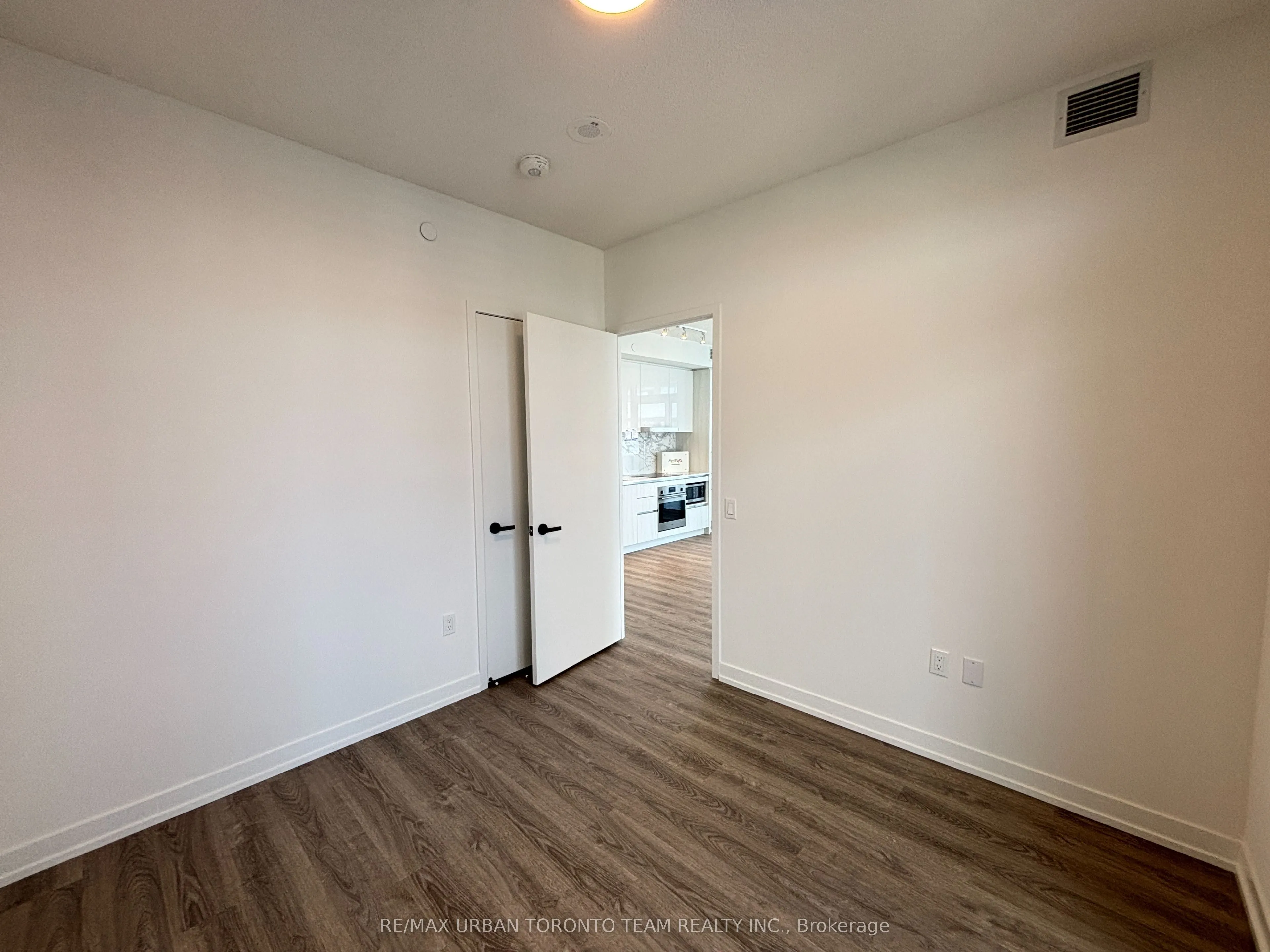 195 Commerce Street #4815