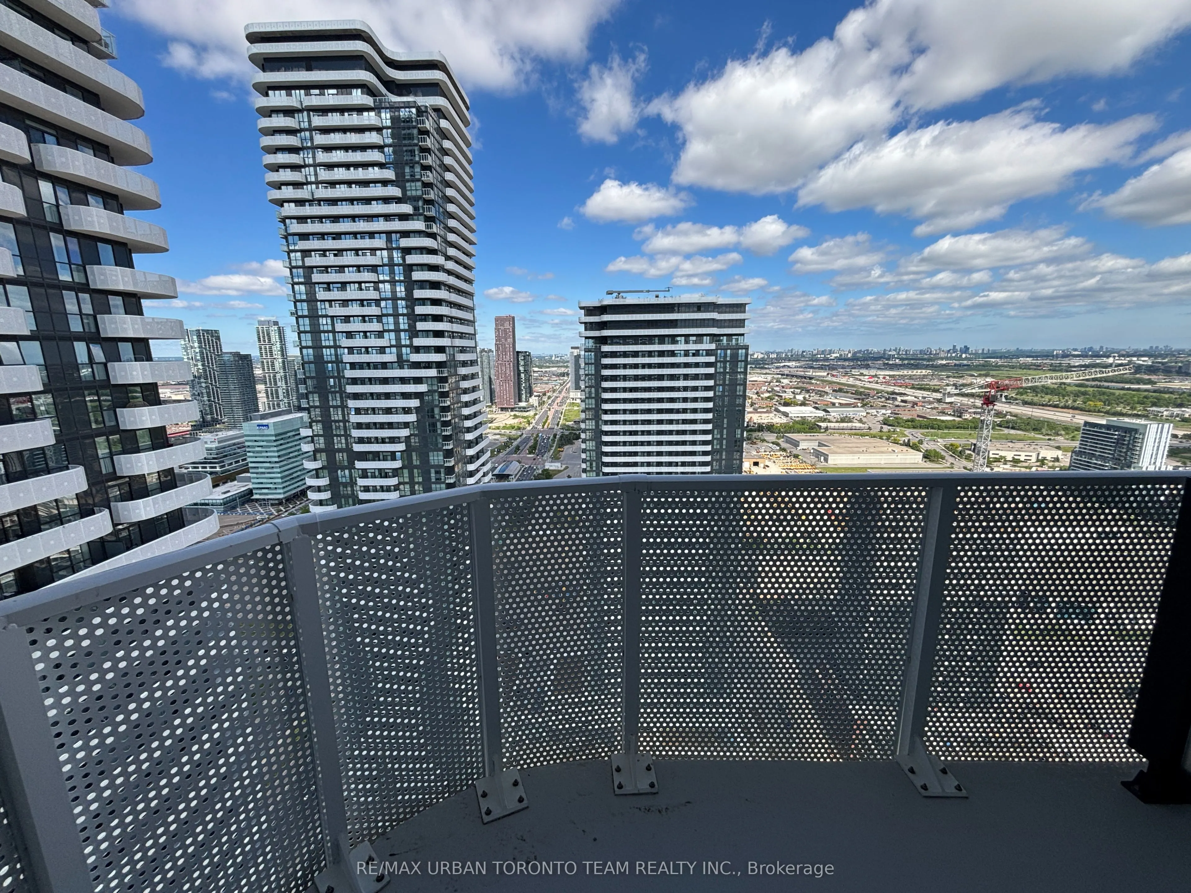 195 Commerce Street #4815