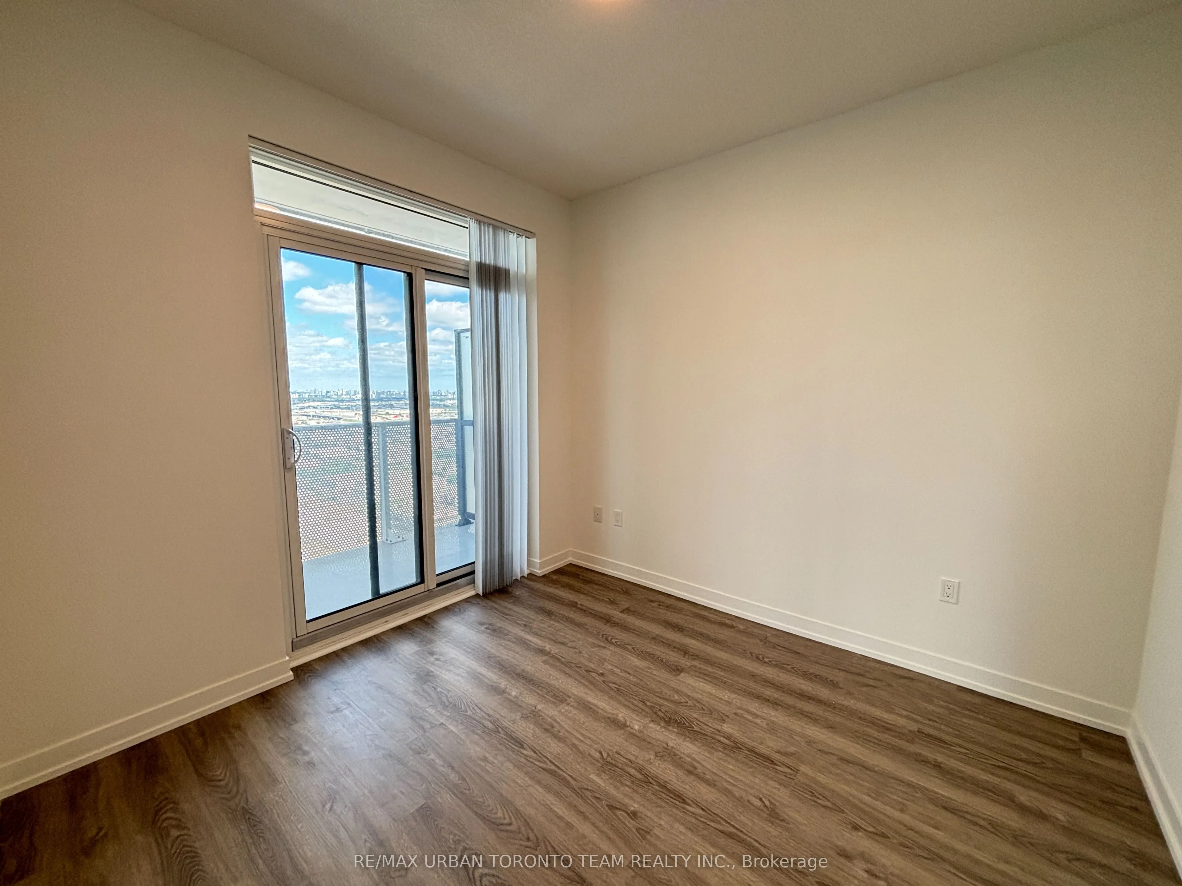 195 Commerce Street #4815
