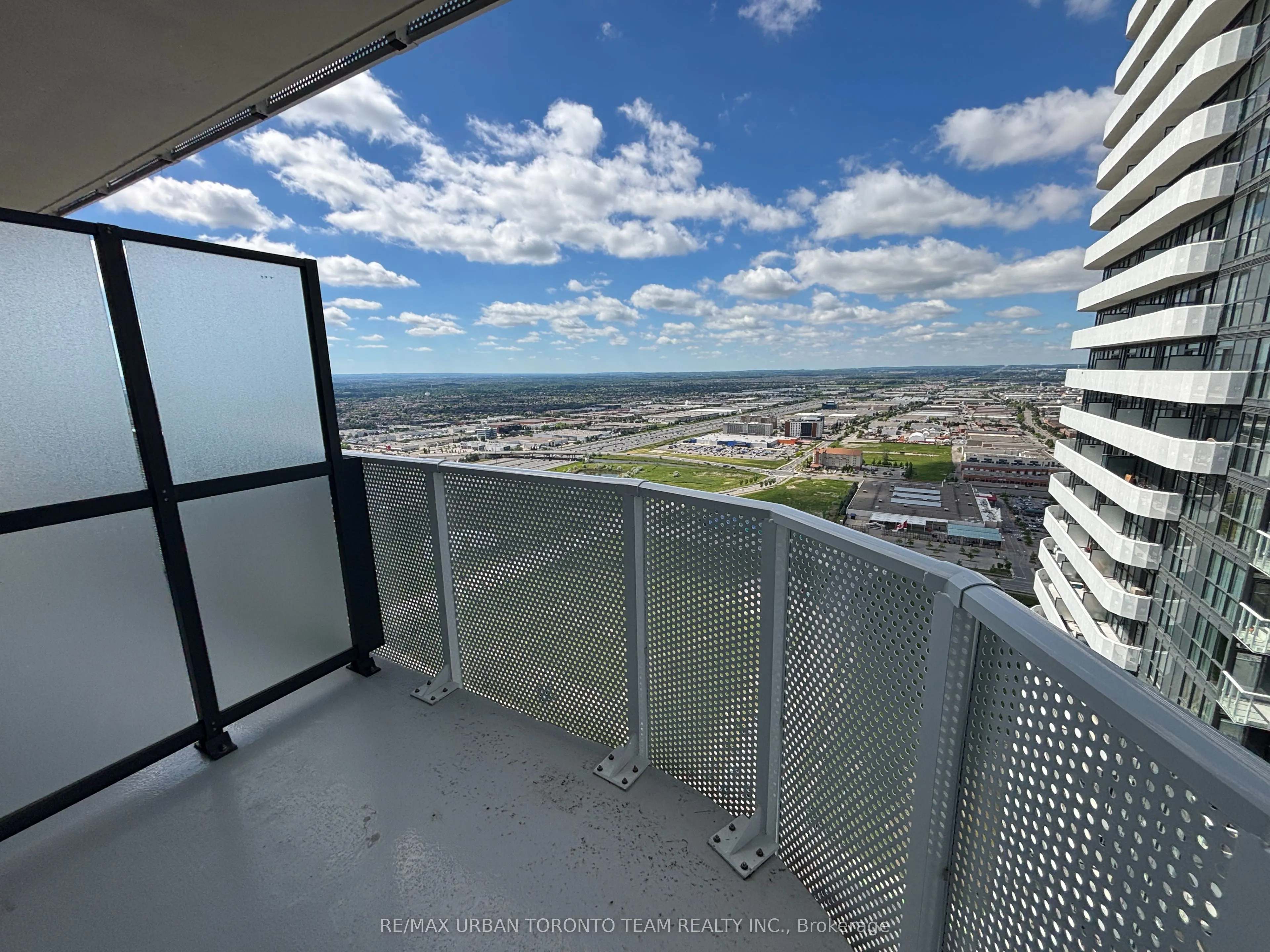 195 Commerce Street #4815