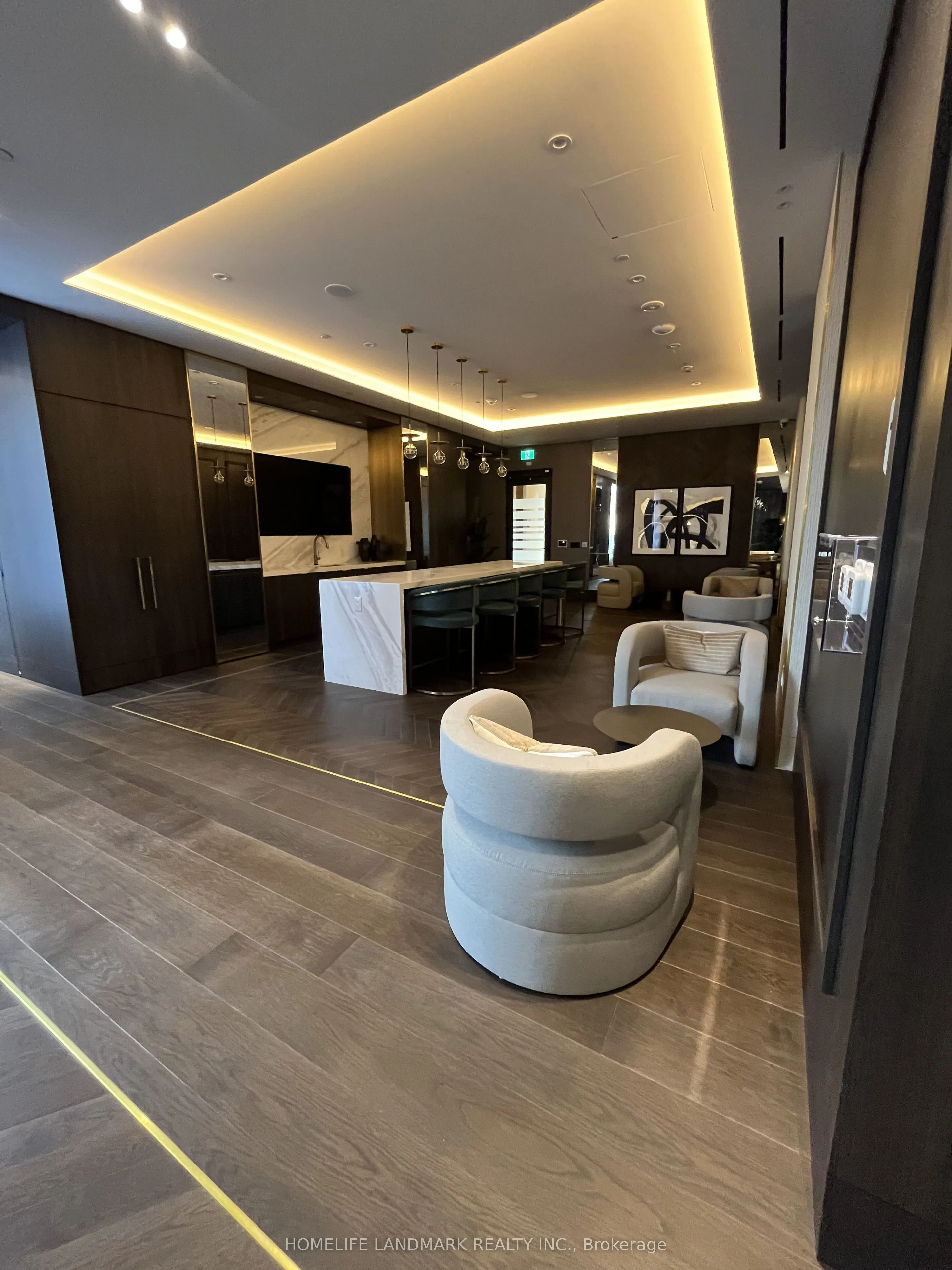 5 Meadowdale Road S #2406