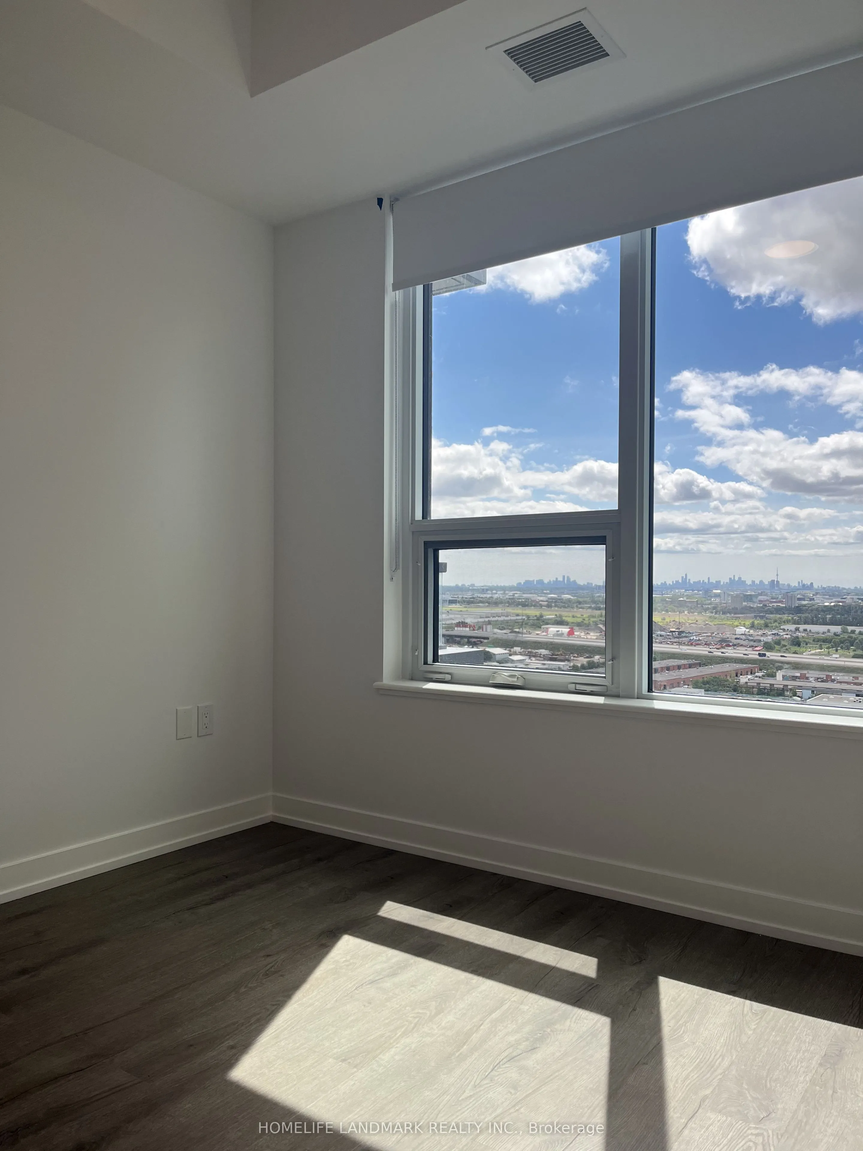 5 Meadowdale Road S #2406