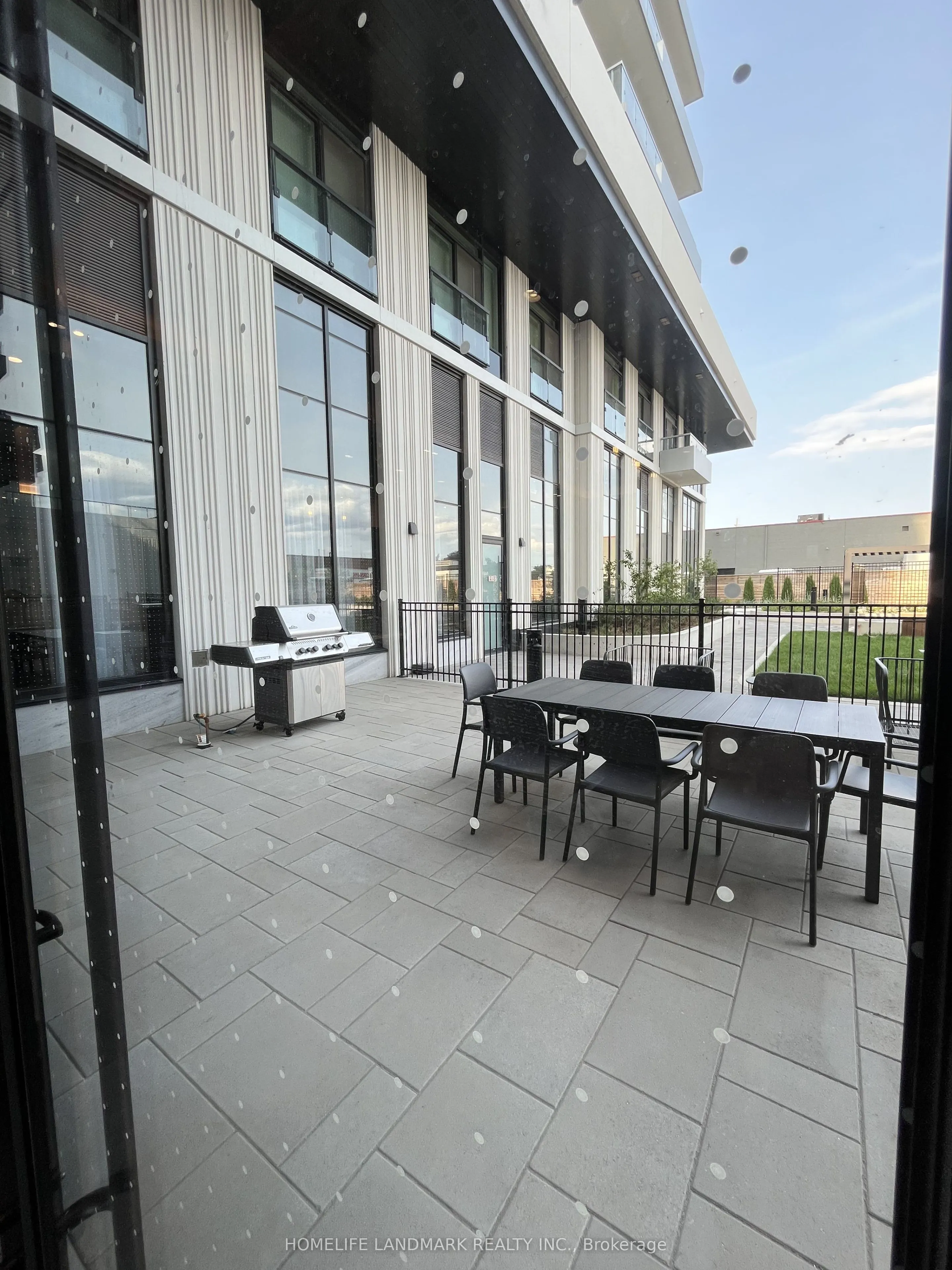 5 Meadowdale Road S #2406