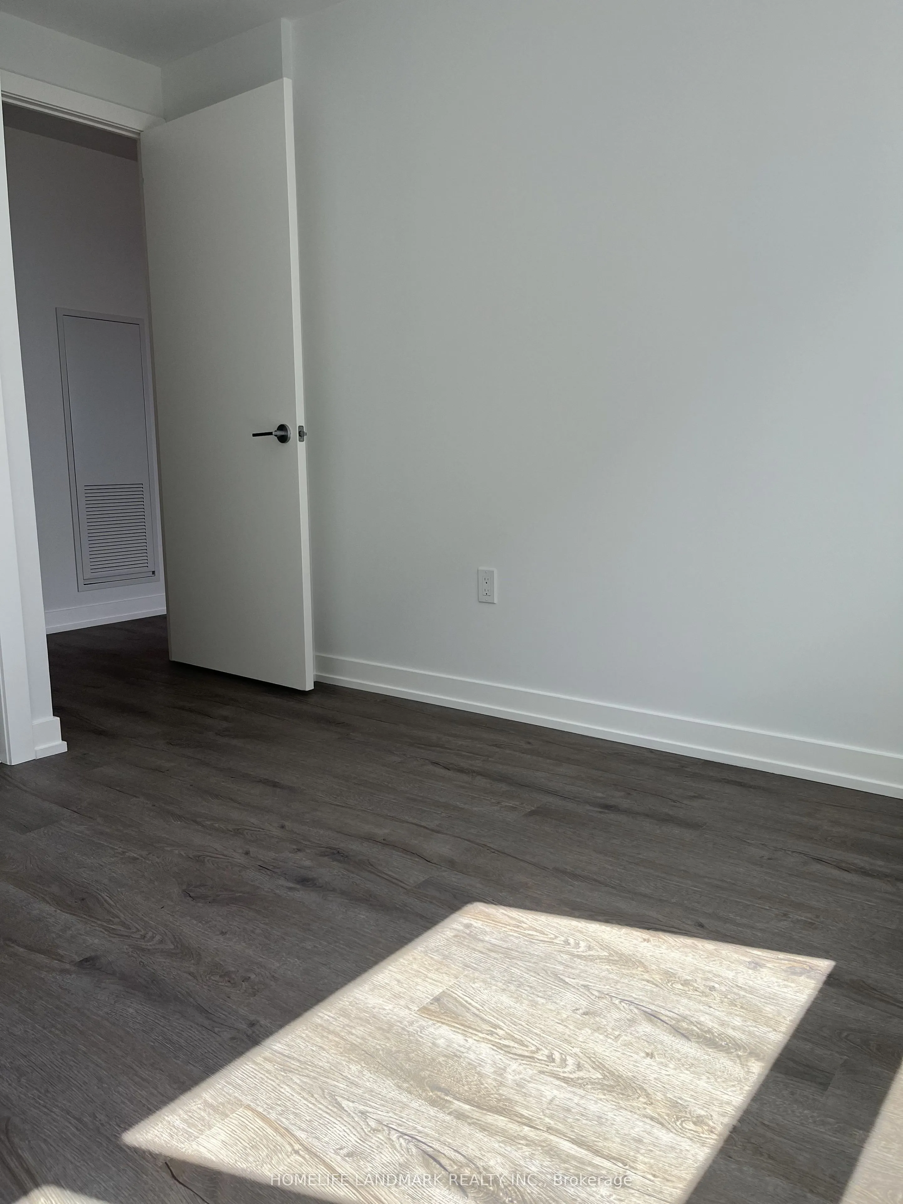 5 Meadowdale Road S #2406