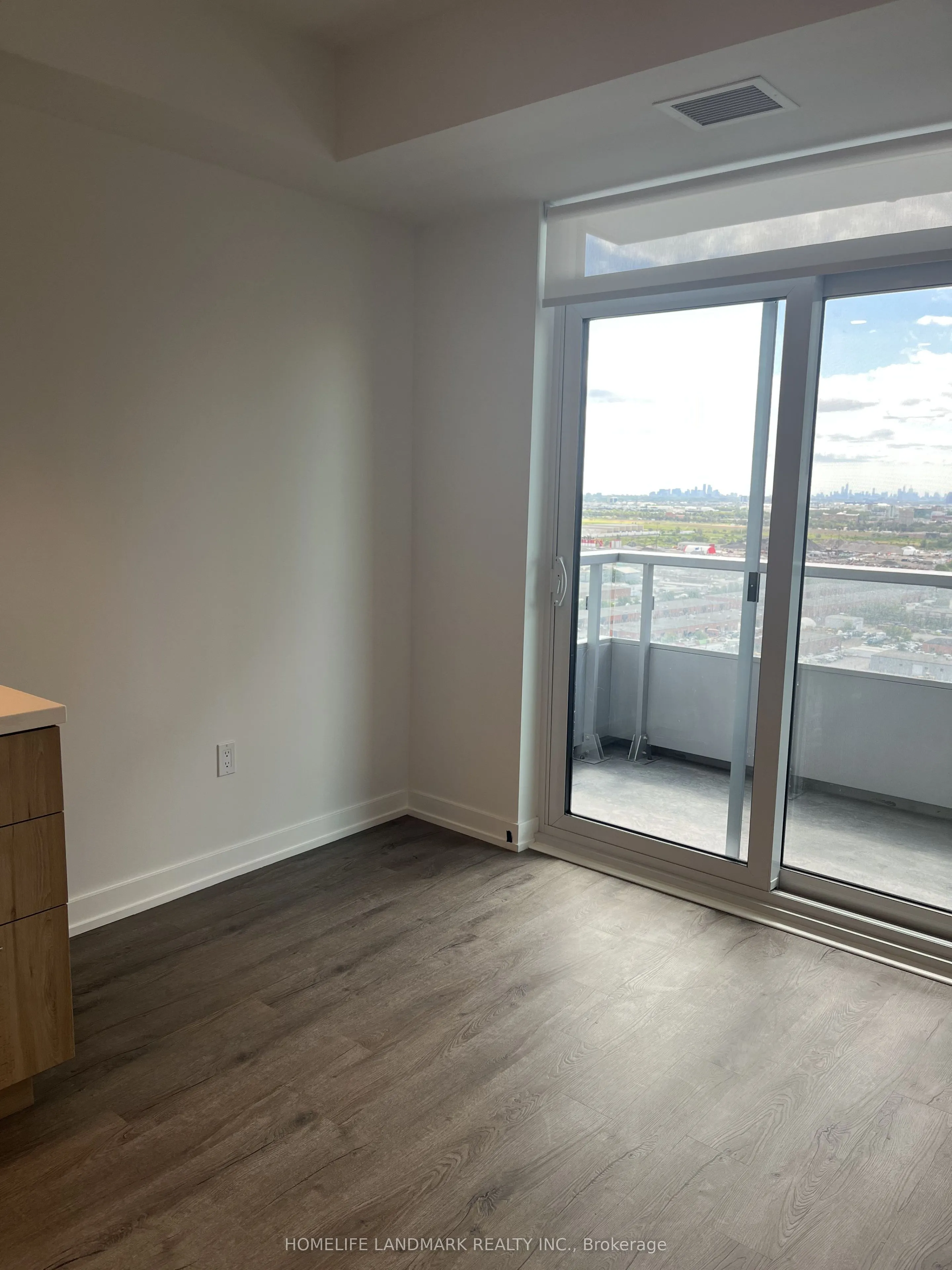 5 Meadowdale Road S #2406