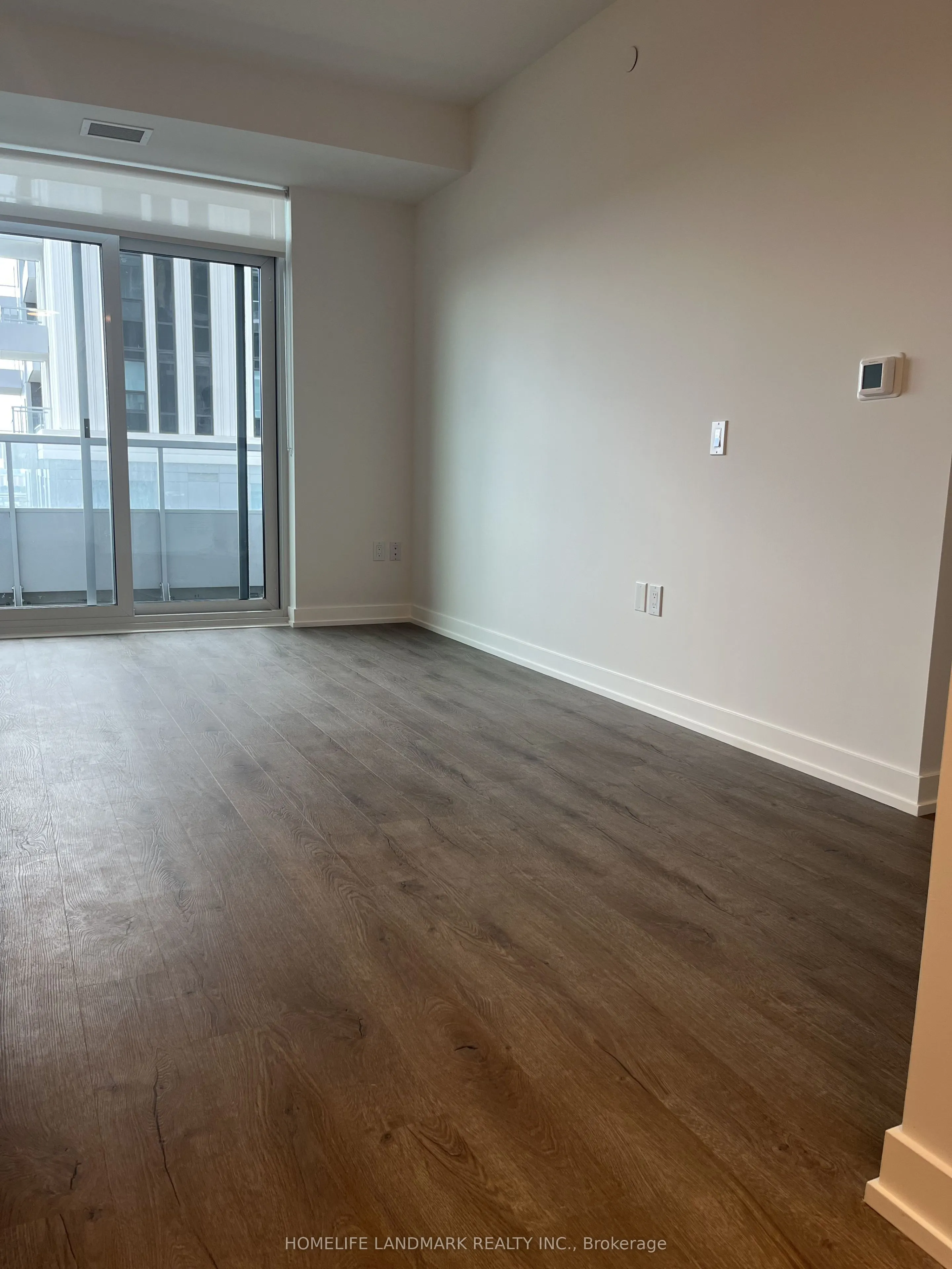 5 Meadowdale Road S #2406