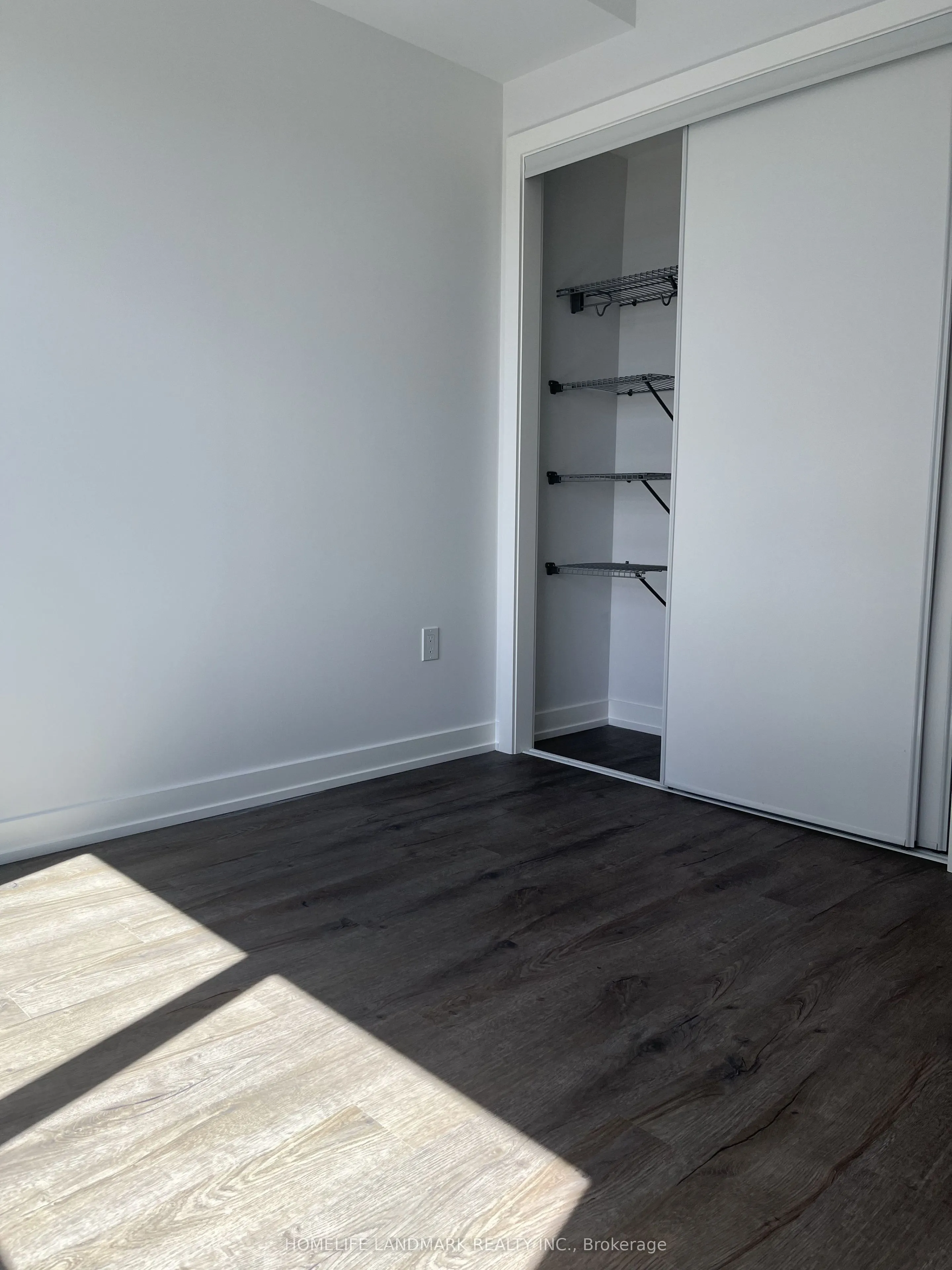 5 Meadowdale Road S #2406