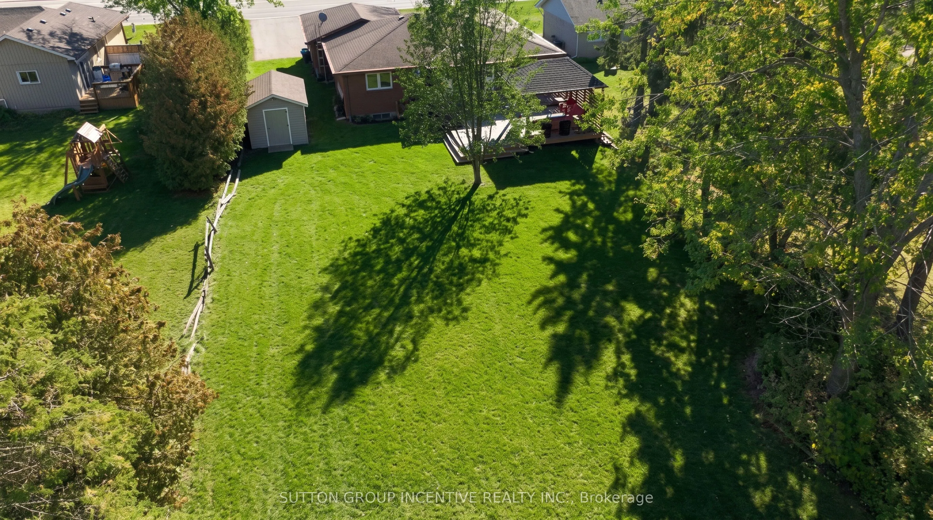 1926 INNISFIL BEACH Road