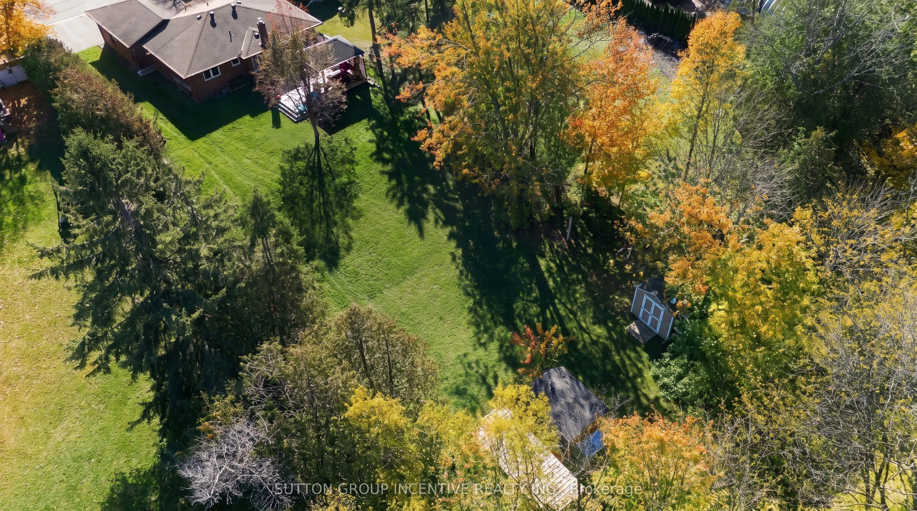 1926 INNISFIL BEACH Road