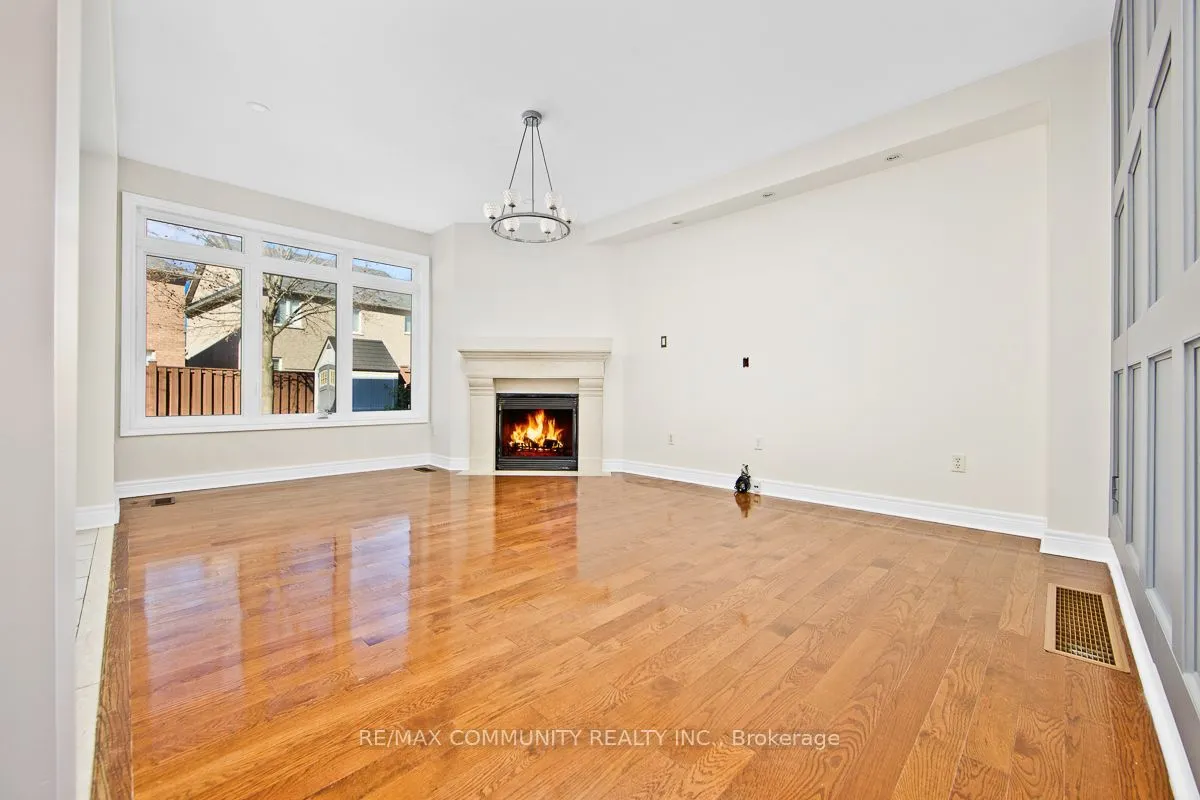 69 Ken Laushway Avenue