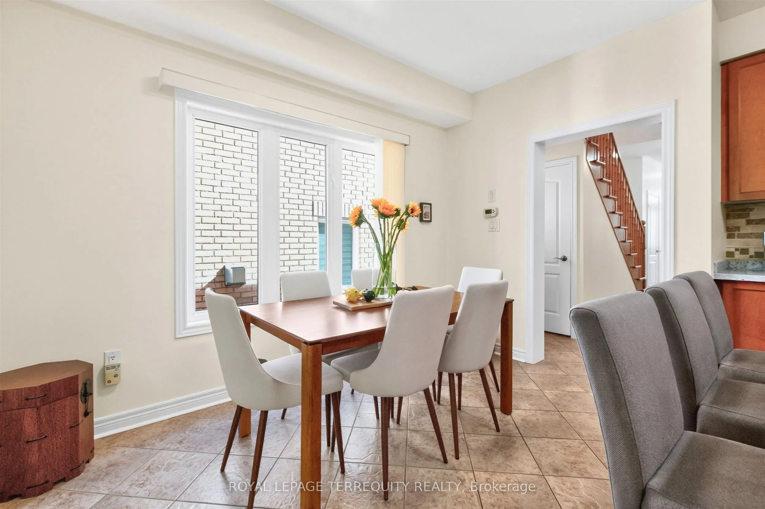 87 Westolivia Trail