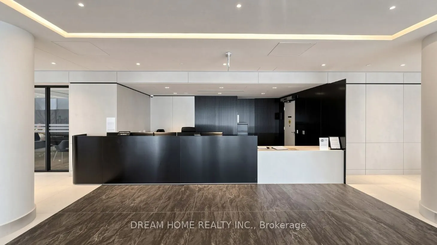 30 Upper Mall Way #3407