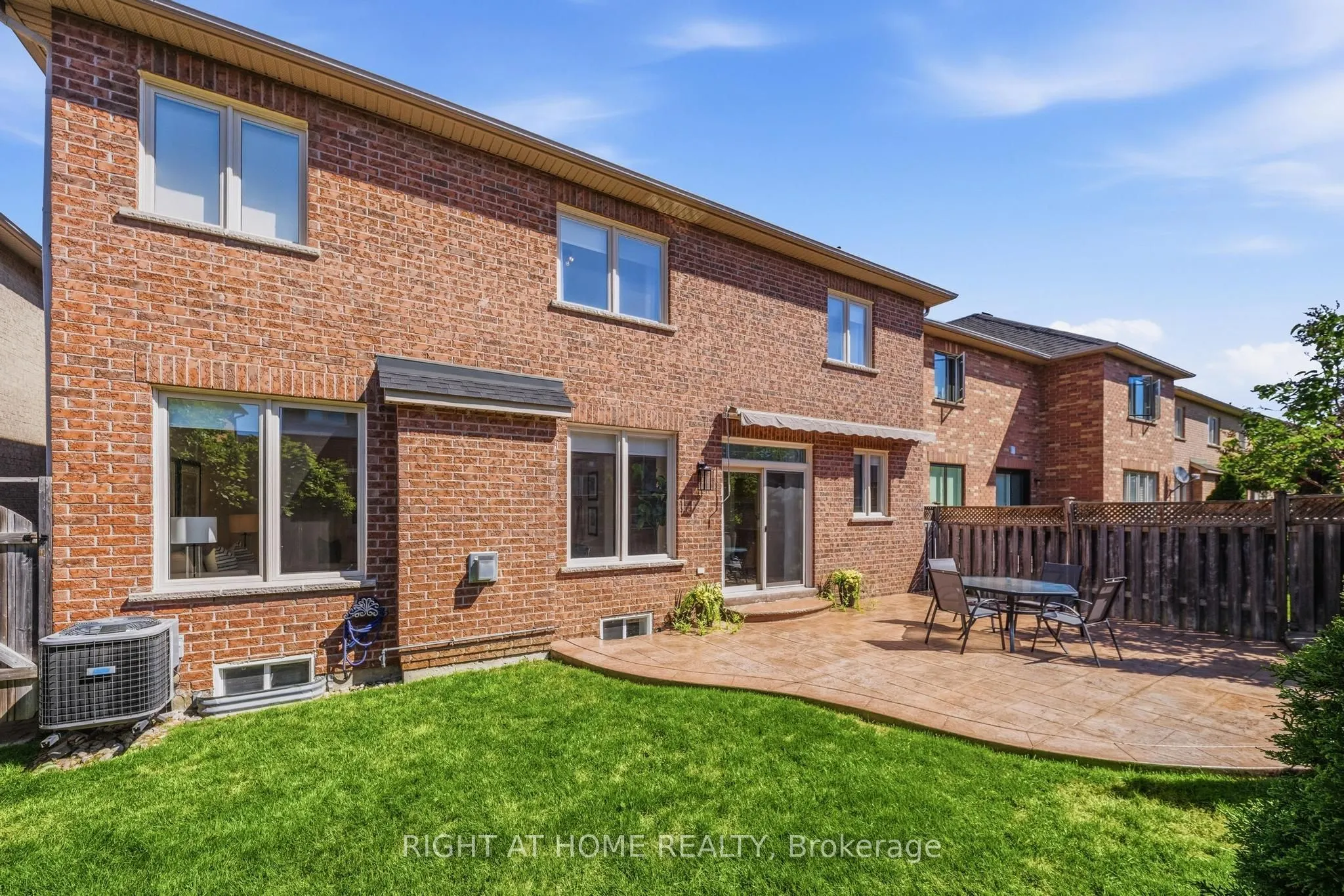 9 Grand Oak Drive