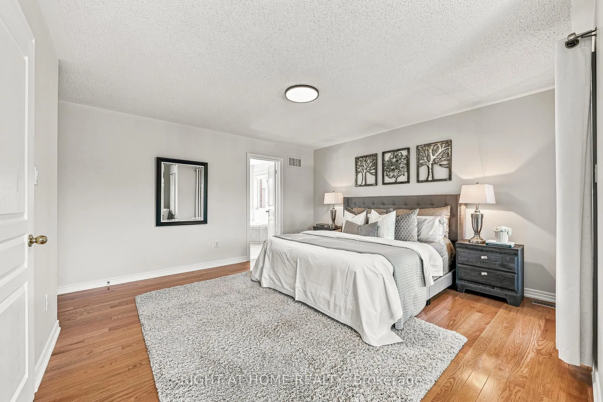 9 Grand Oak Drive