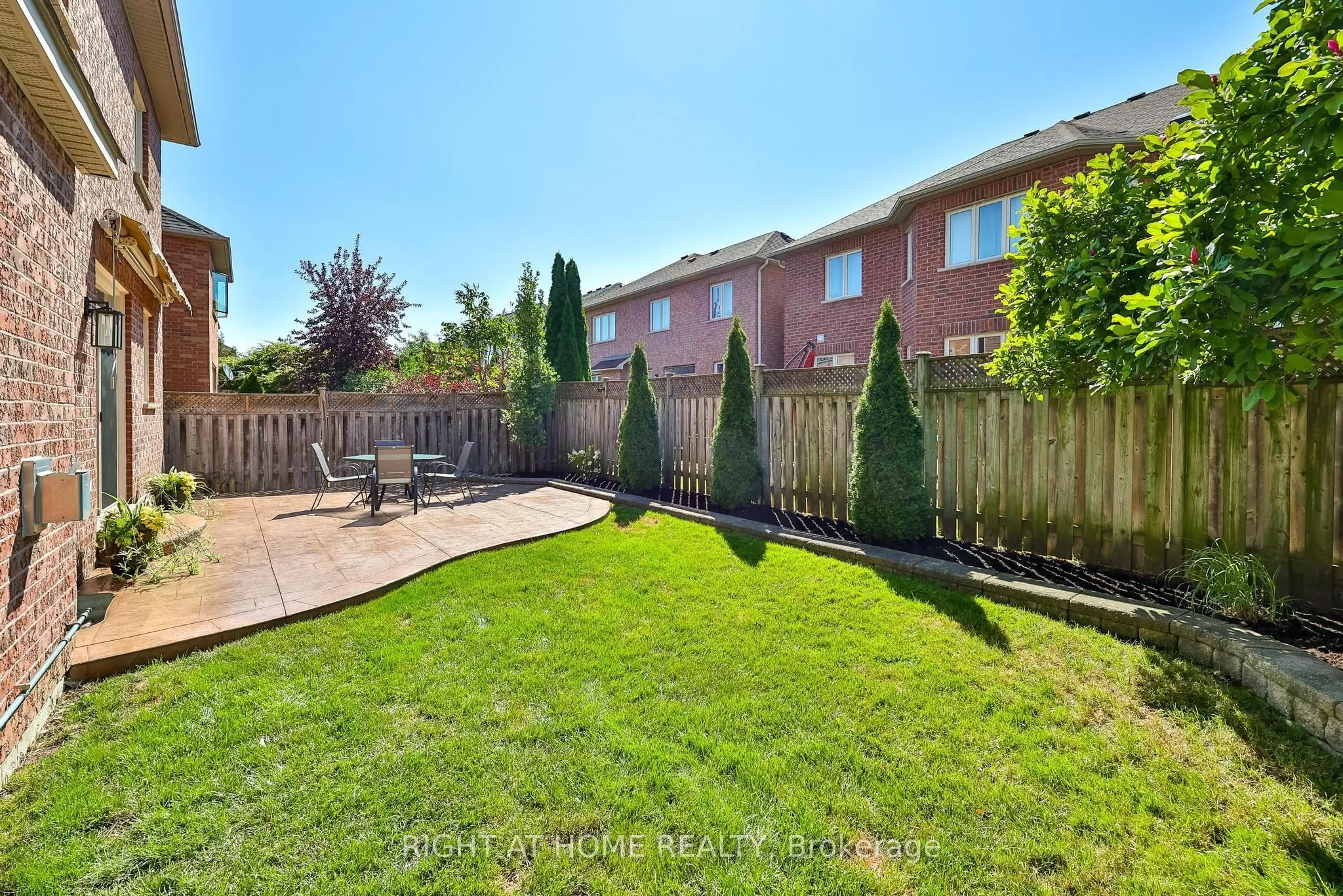 9 Grand Oak Drive