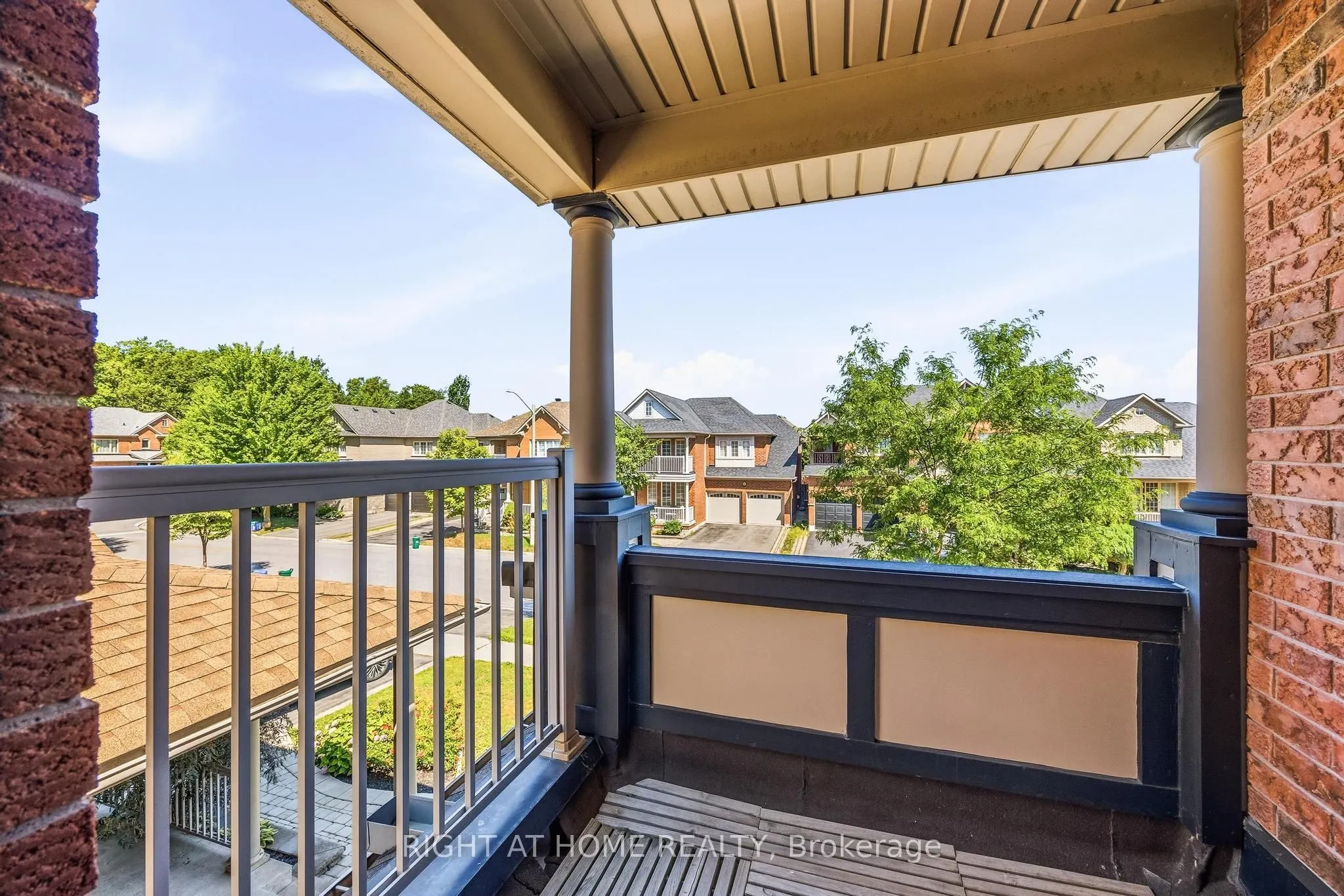 9 Grand Oak Drive