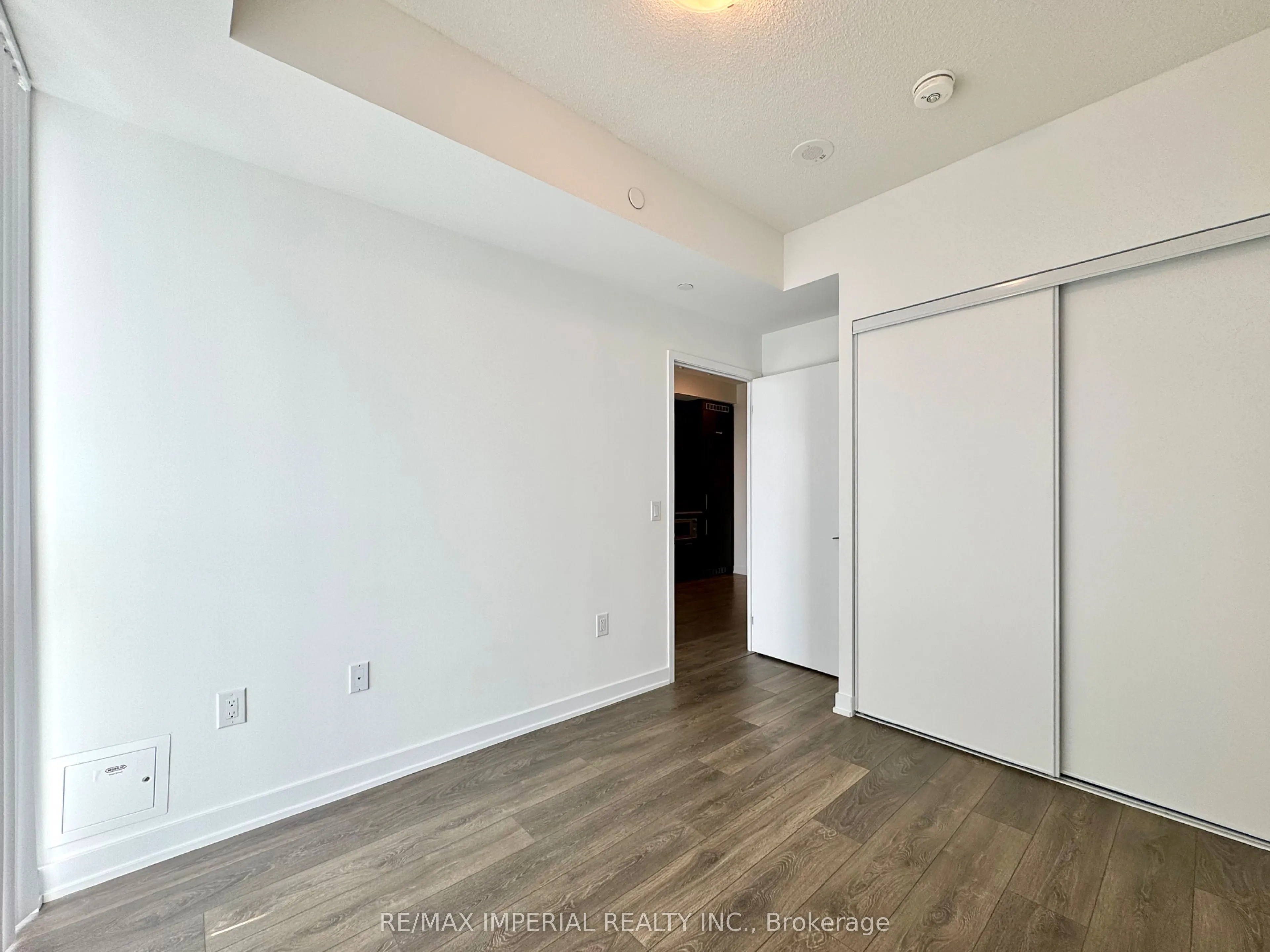 10 HONEYCRISP Crescent #1606